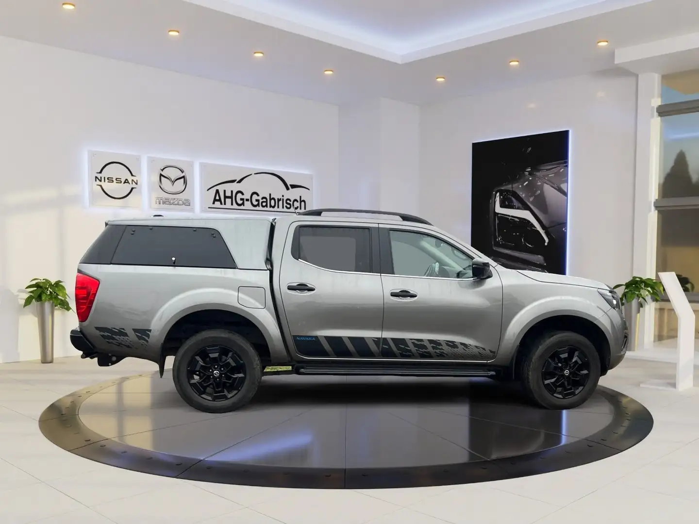 Nissan Navara 4x4 N-Guard, 360° Kamera, Bluetooth, Navi Grau - 2