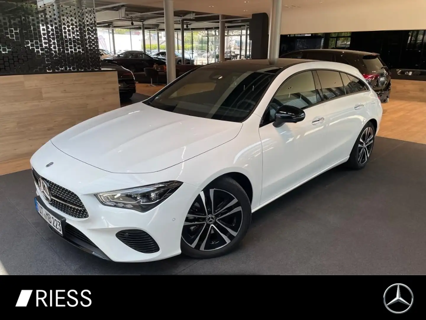 Mercedes-Benz CLA 200 SB AHK+PANO+MULTIBEAM+DISTRONIC+360°+ Wit - 1