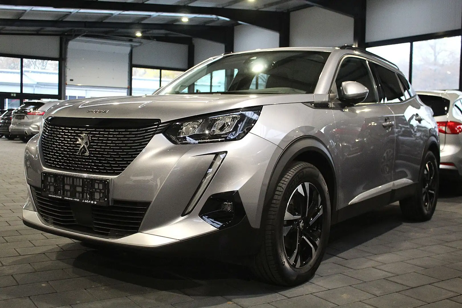 Peugeot 2008 Allure Pack Automatik Gris - 2