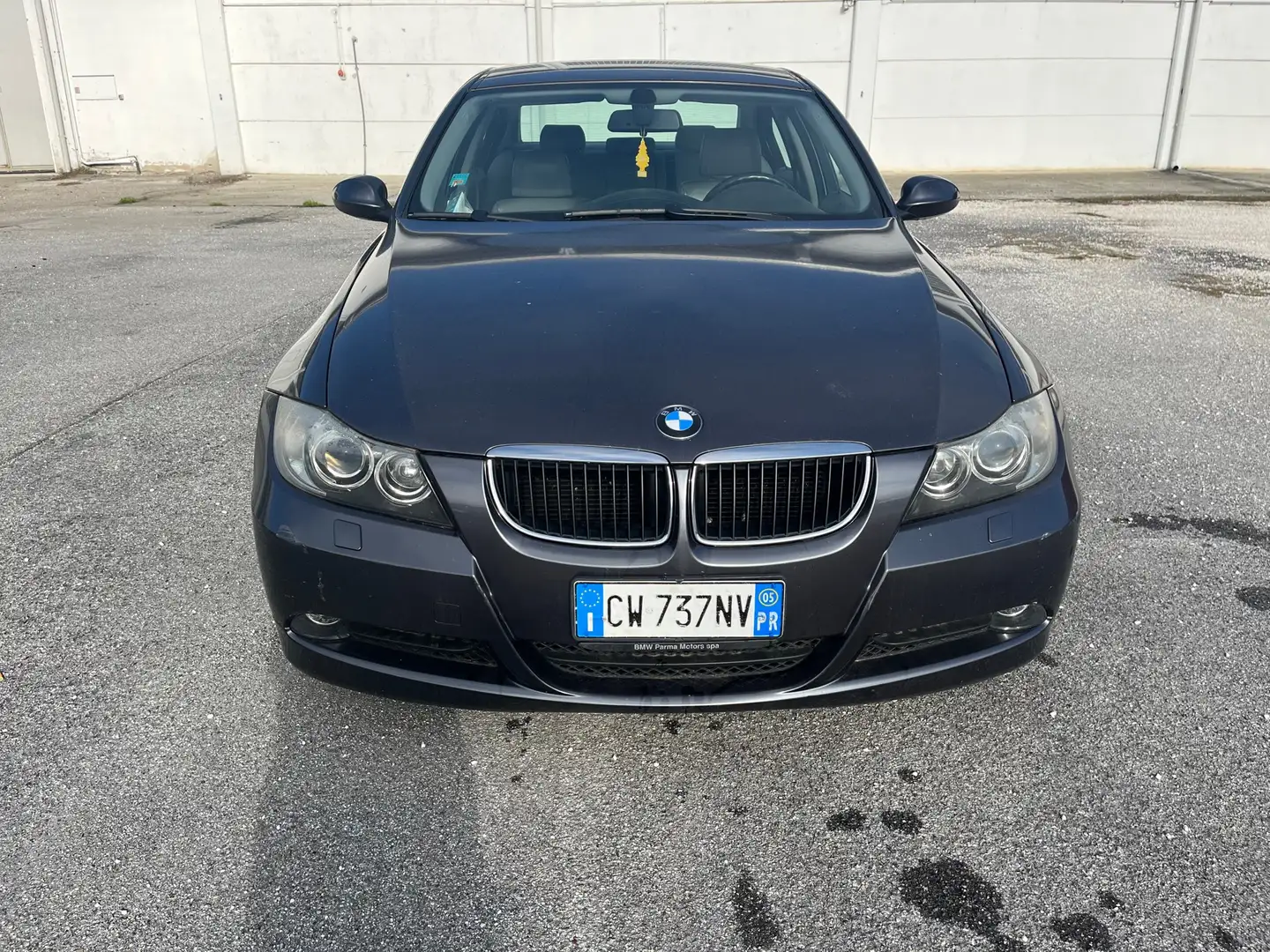 BMW 320 320i Attiva berlina Grigio - 2