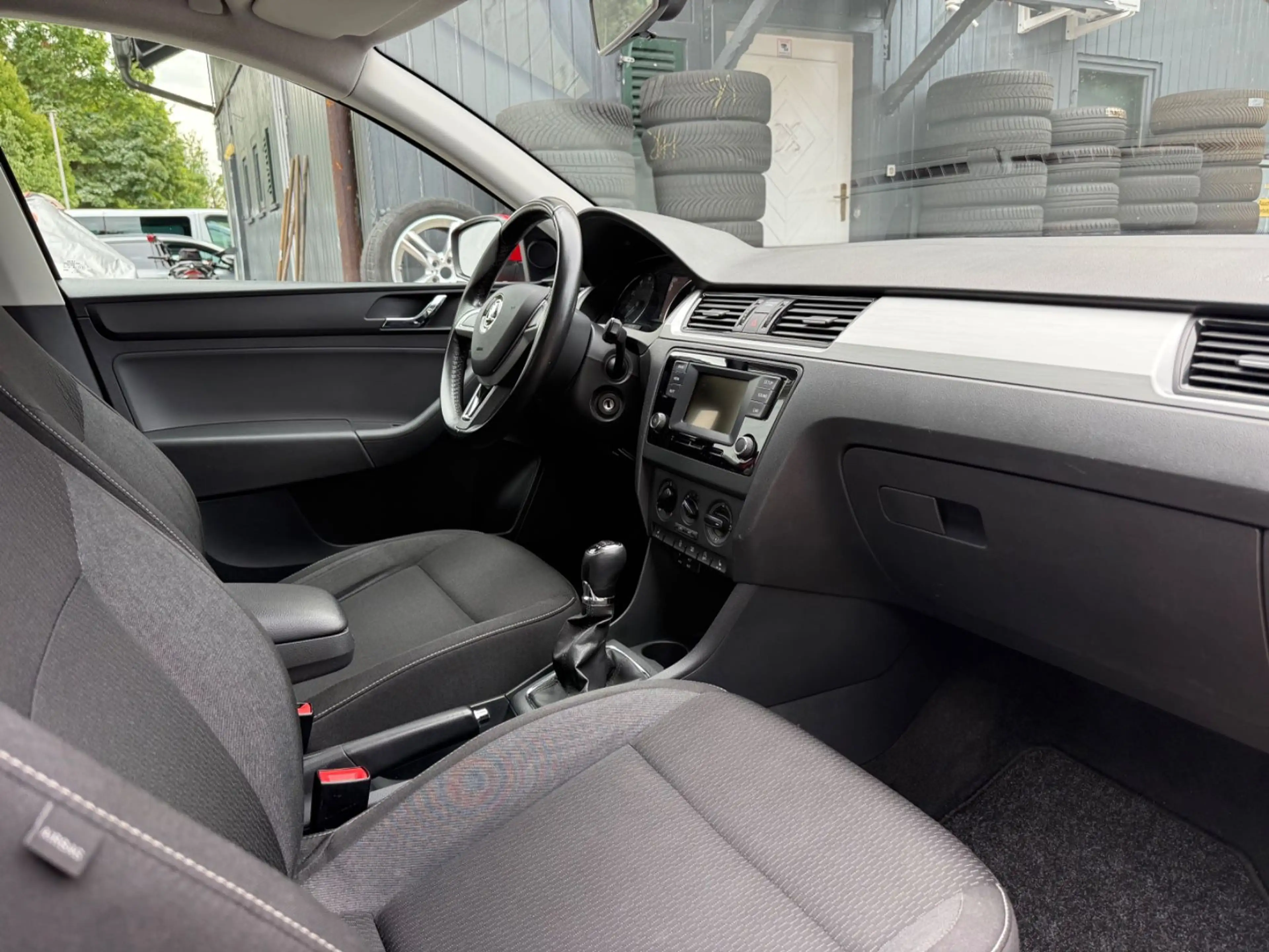 Skoda Rapid/Spaceback Spaceback 1.2 TSI Ambition PDC/SHZ/TÜV NEU — photo 13