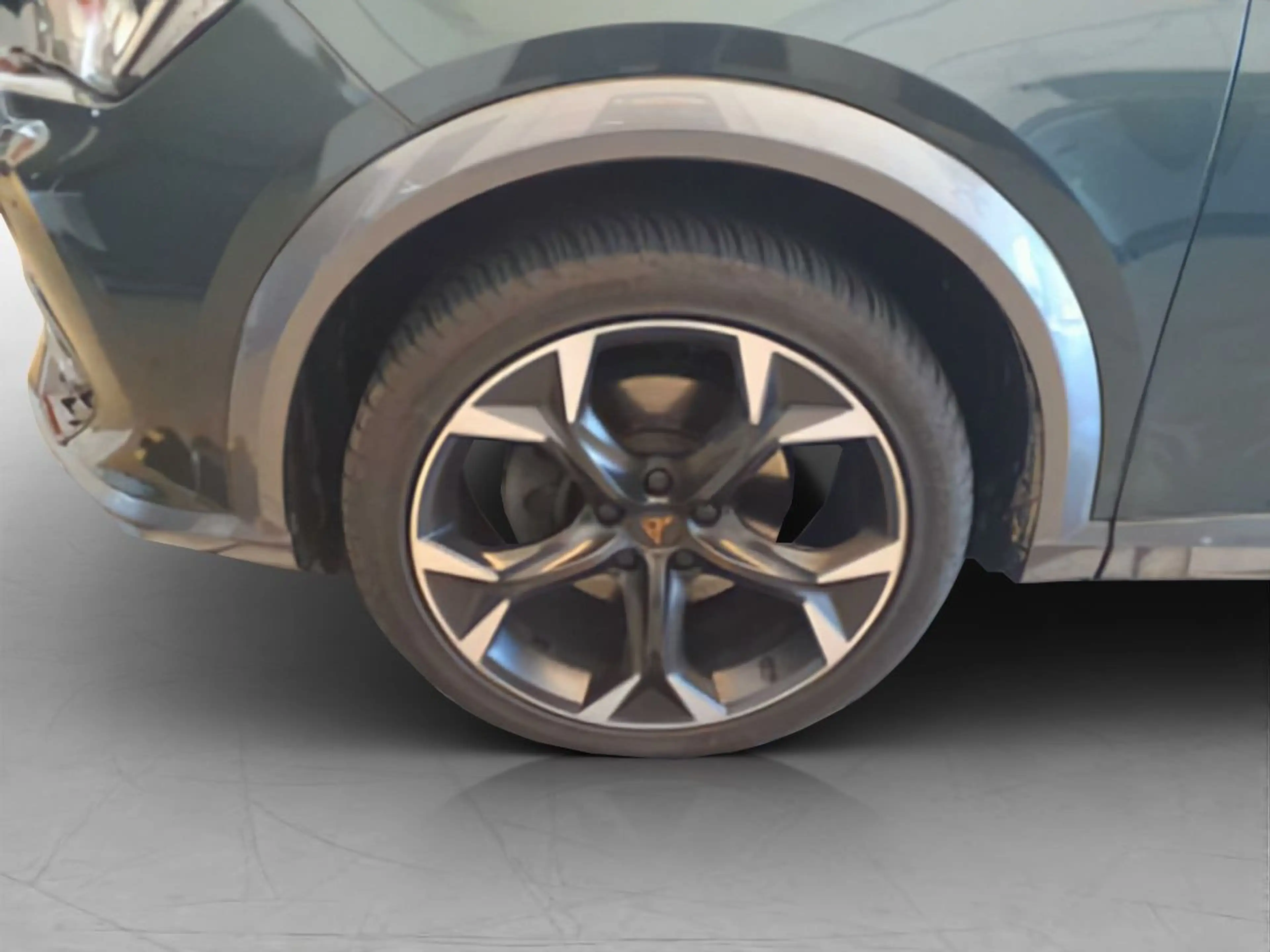 CUPRA Formentor 2.0 TDI 4Drive*NAVI*KAM*AHK*SHZ*ACC*19 — photo 8