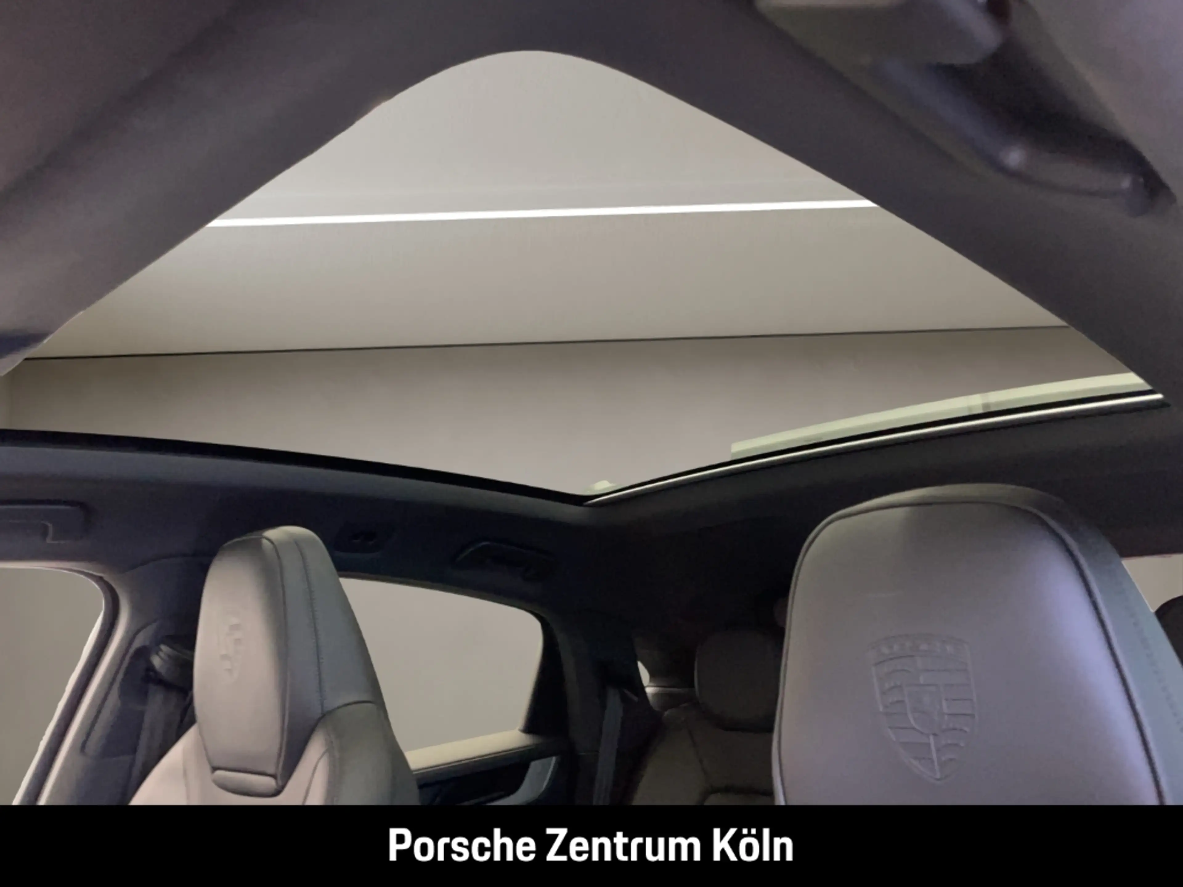 Porsche Cayenne E-Hybrid Coupe InnoDrive HA-Lenkung BOSE — photo 24