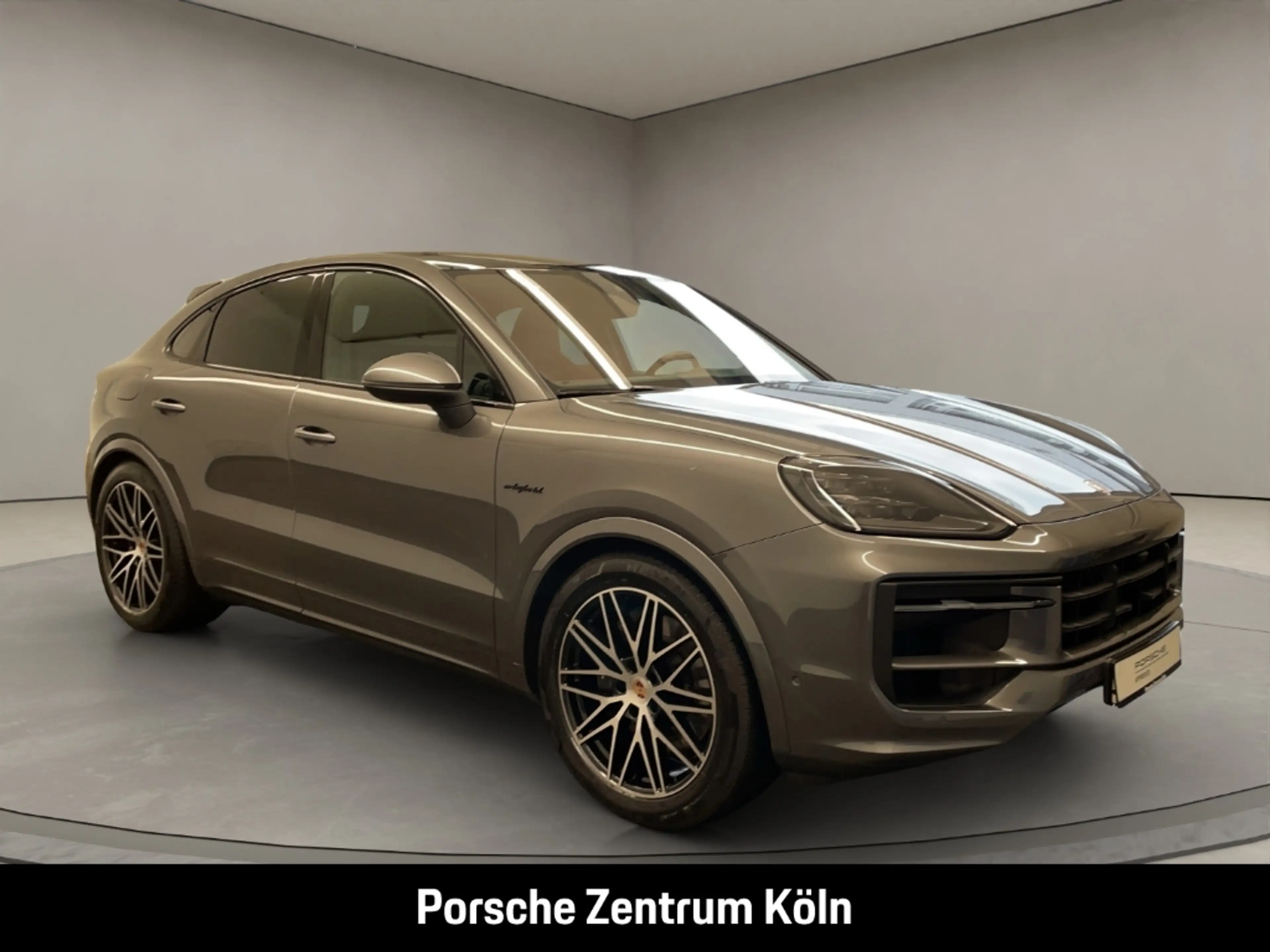 Porsche Cayenne E-Hybrid Coupe InnoDrive HA-Lenkung BOSE — photo 7