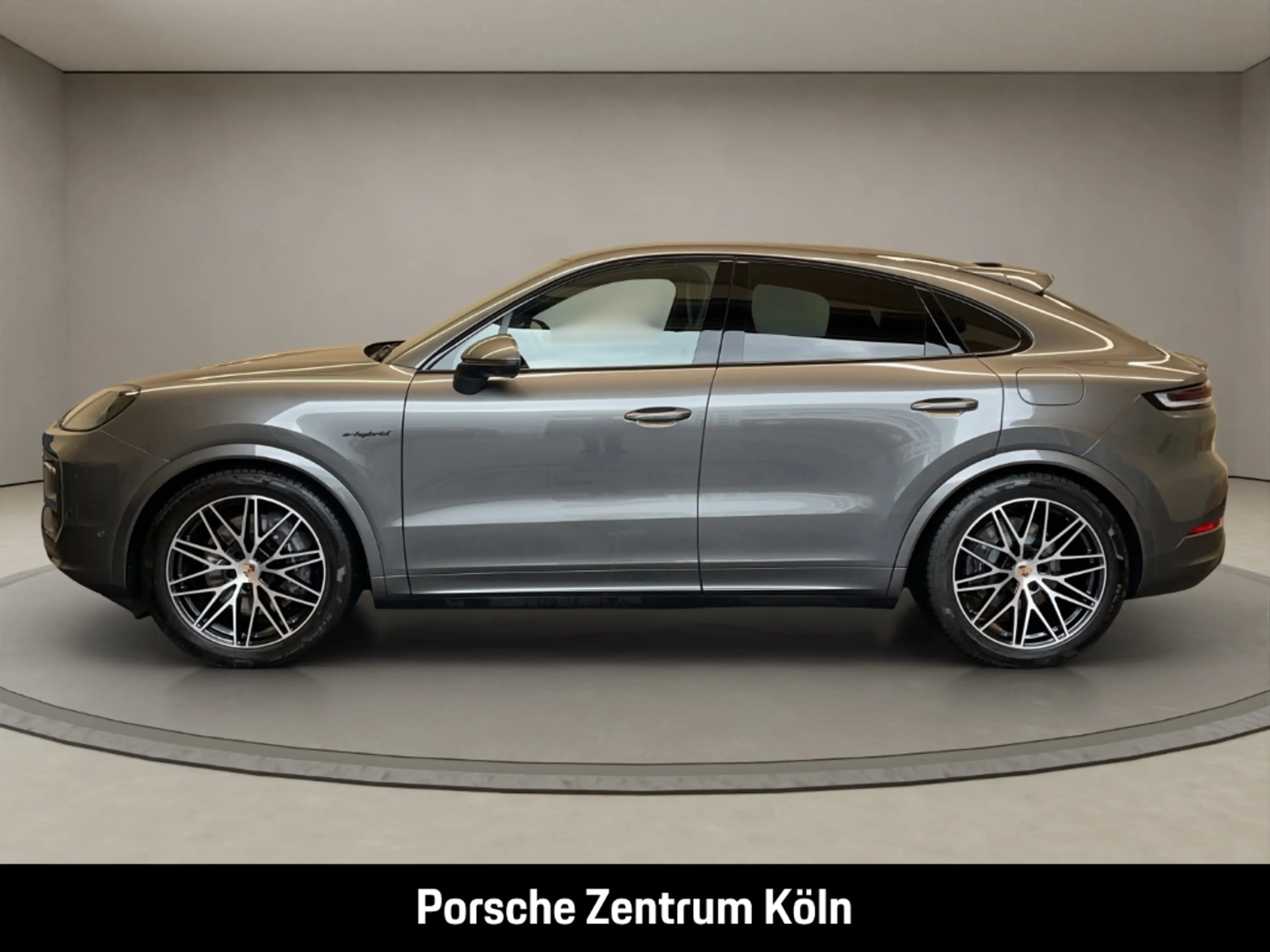 Porsche Cayenne E-Hybrid Coupe InnoDrive HA-Lenkung BOSE — photo 2