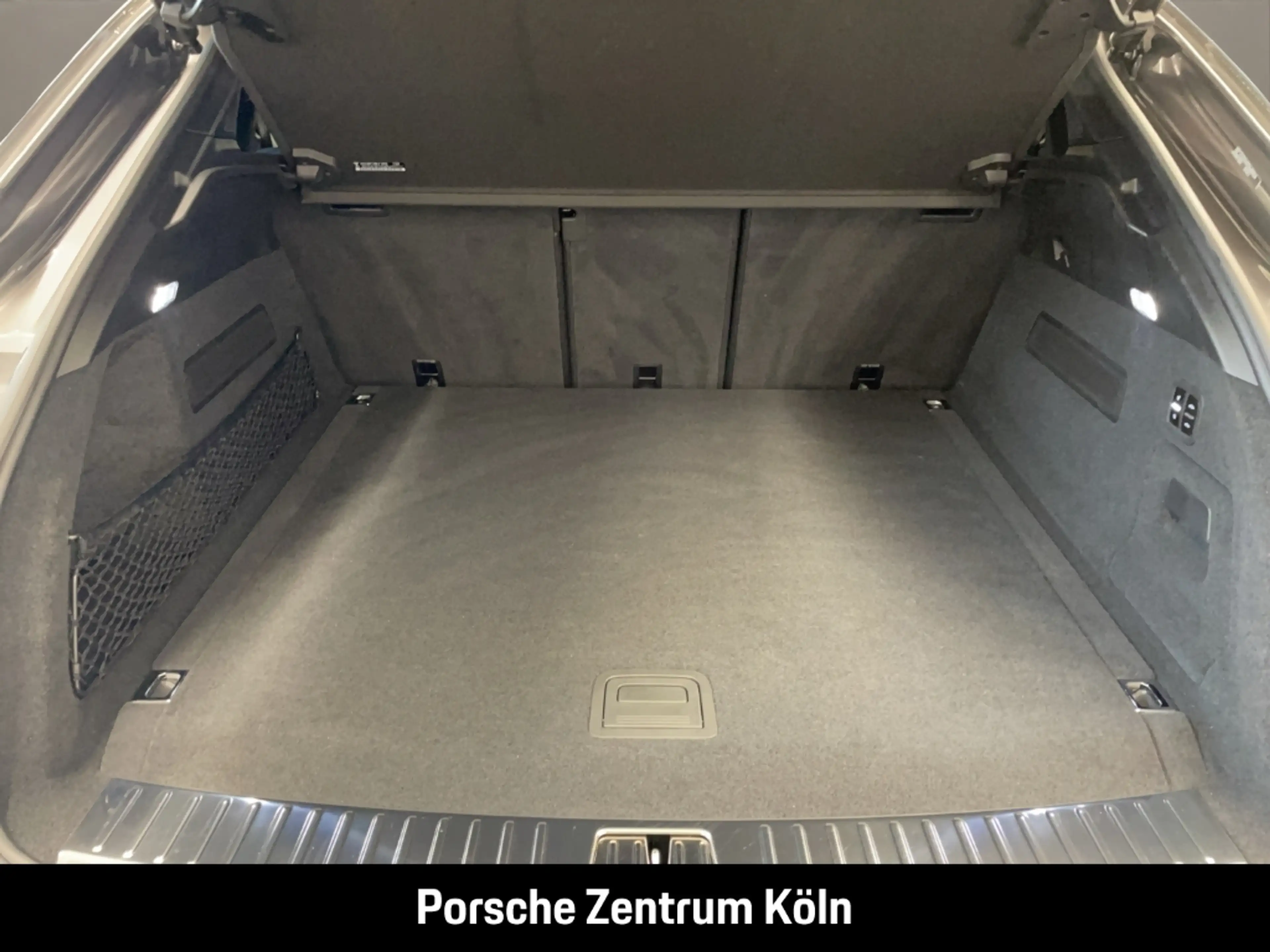 Porsche Cayenne E-Hybrid Coupe InnoDrive HA-Lenkung BOSE — photo 25