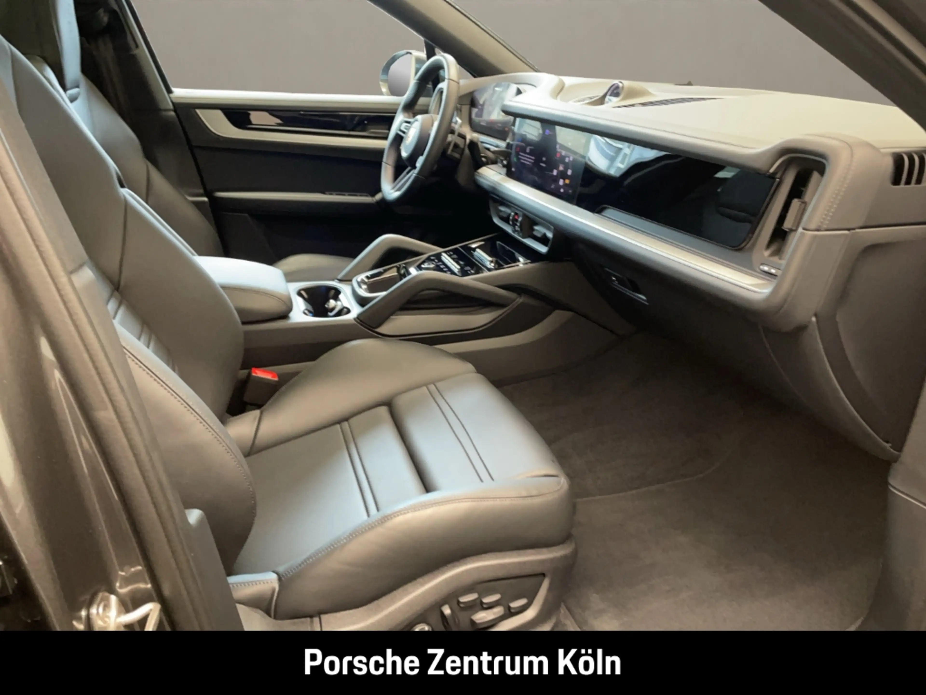 Porsche Cayenne E-Hybrid Coupe InnoDrive HA-Lenkung BOSE — photo 21