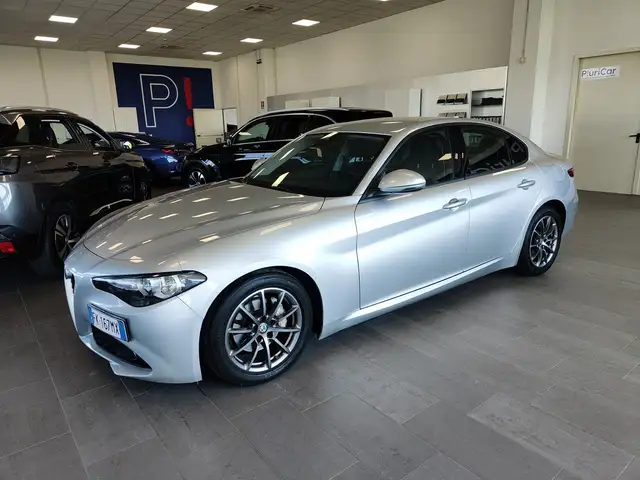 Alfa Romeo Giulia 2.2 TD 150 CV Navi Pelle/Tessuto Cruise Sensori
