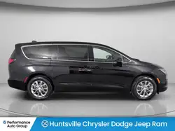 Chrysler Pacifica 2027