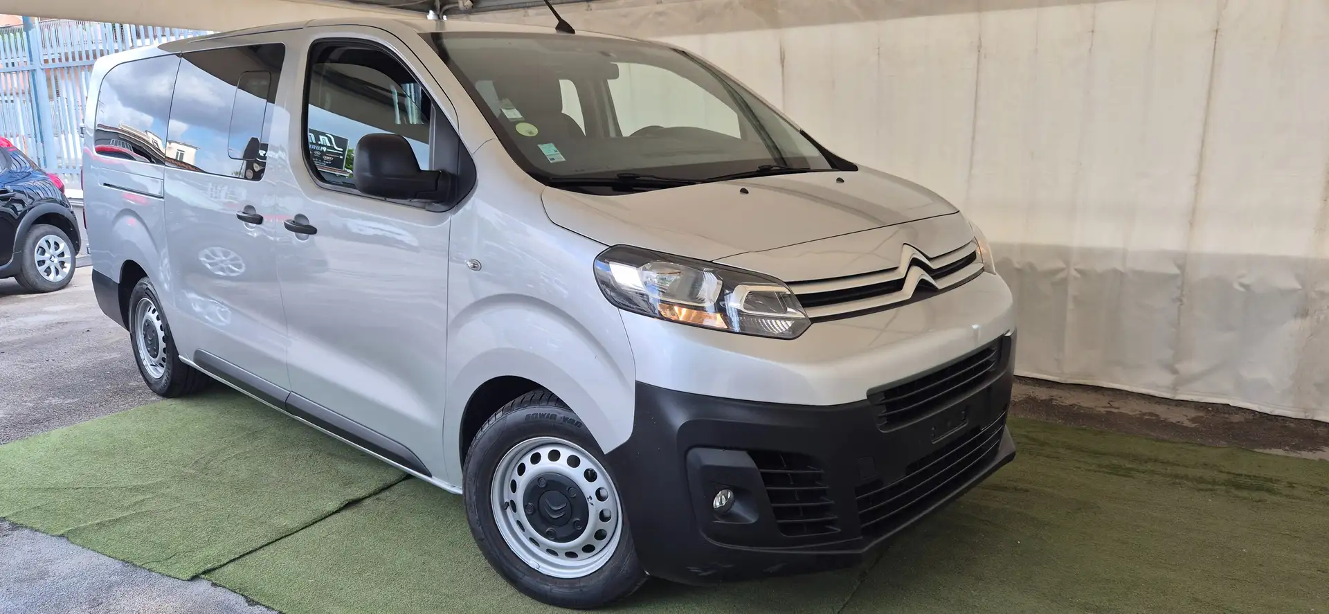 Citroen Jumpy 1.6HDI 115CV 9POSTI 09/2017 Grigio - 2