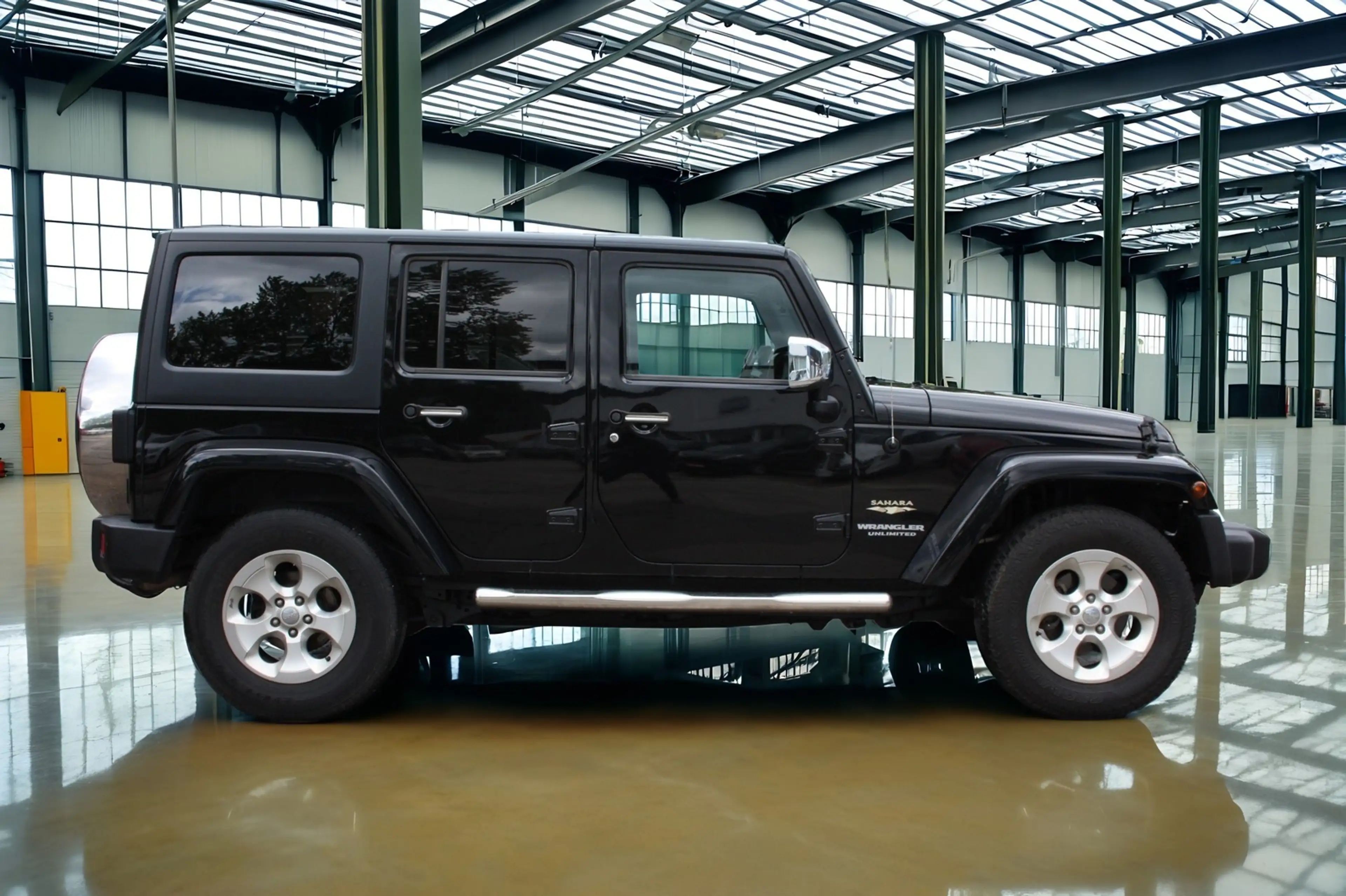 Jeep Wrangler 2.8 SAHARA Navi/Leder/Pdc/Ahk/1.Hand. — photo 6