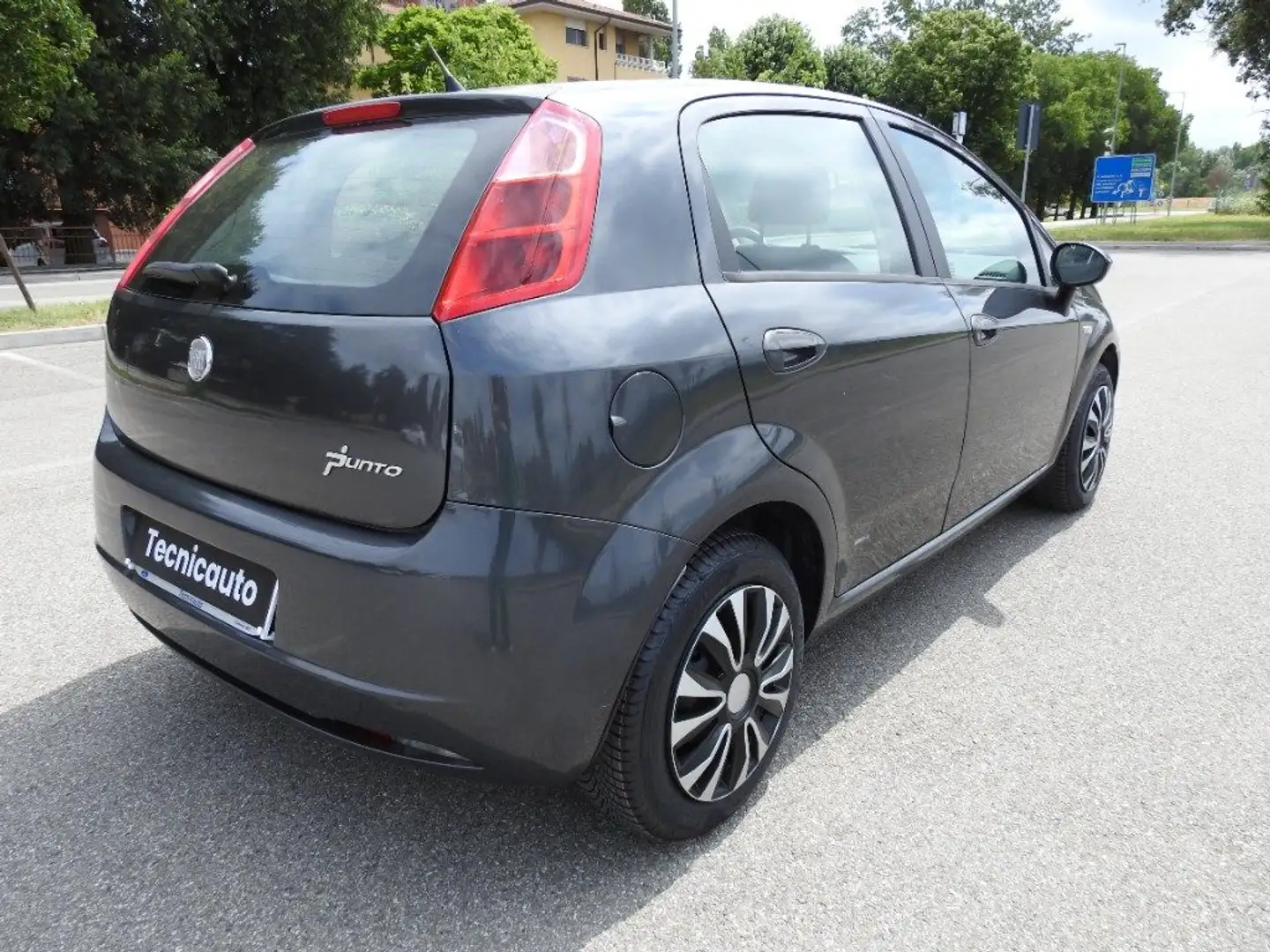 Fiat Grande Punto 1.4 5P Dynamic GPL REVISIONATA *NEOPATENTATO* Schwarz - 2