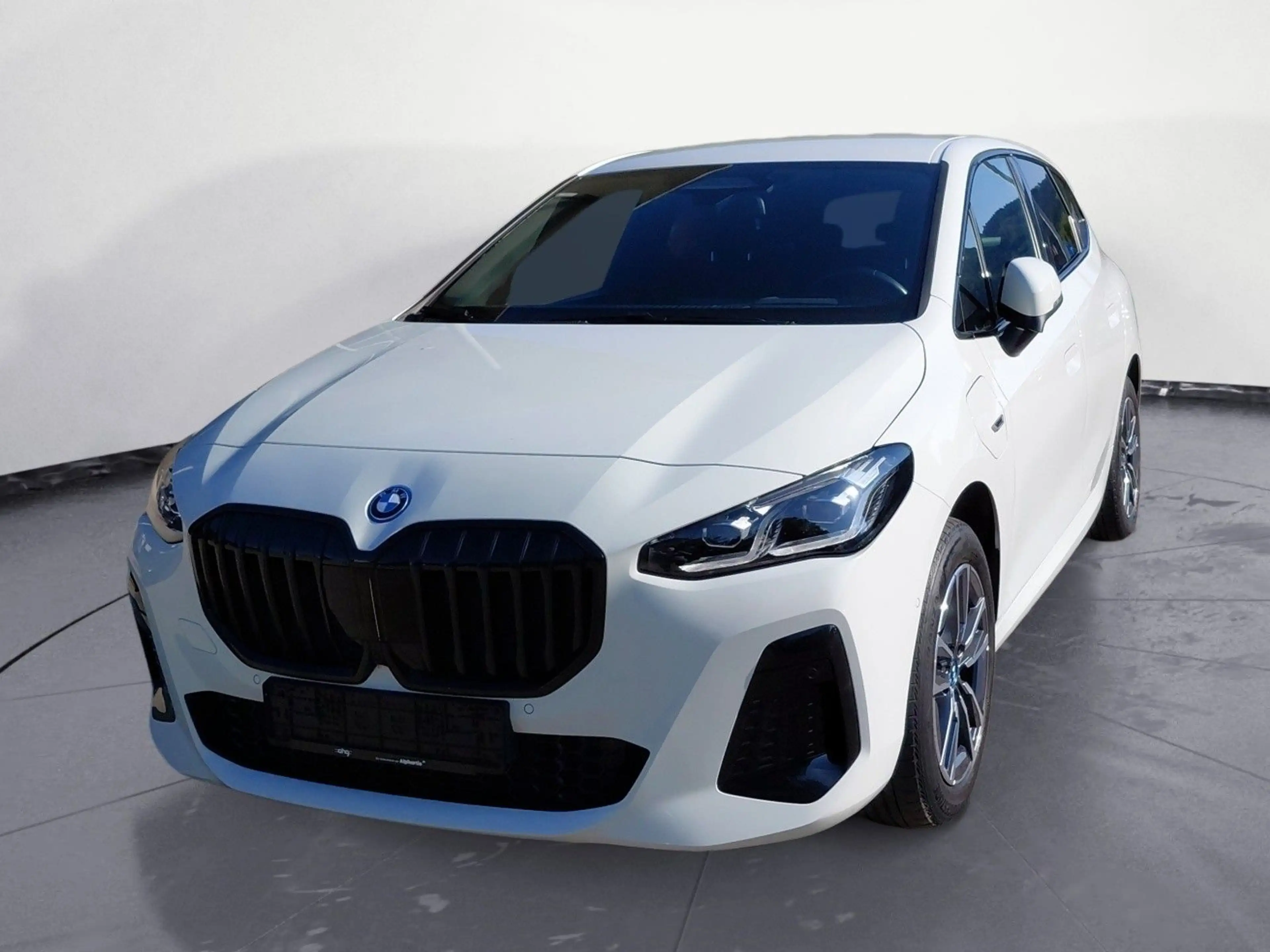 BMW 225 225e Active Tourer Steptronic DCT xDrive Head-Up — photo 2