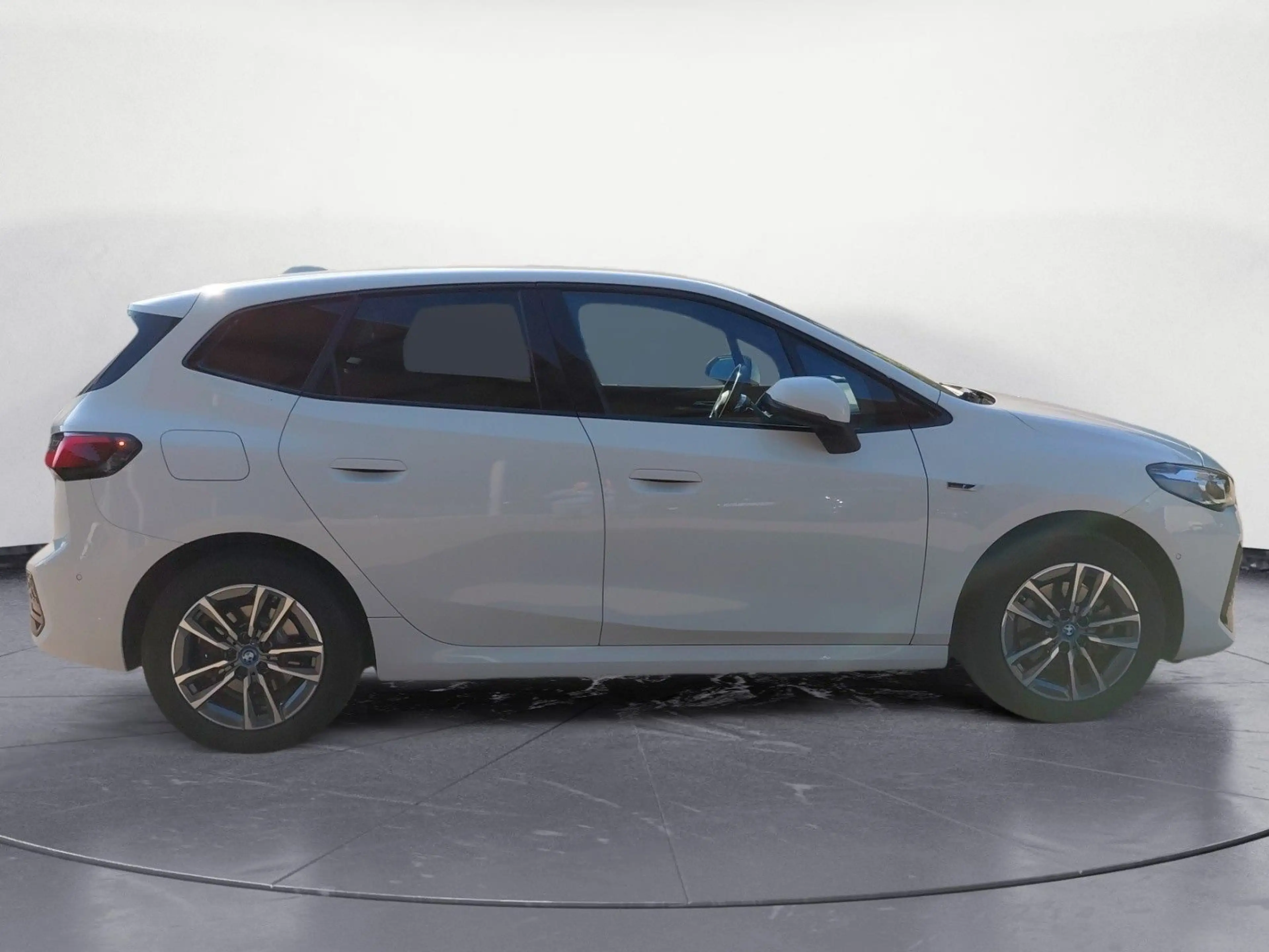 BMW 225 225e Active Tourer Steptronic DCT xDrive Head-Up — photo 6