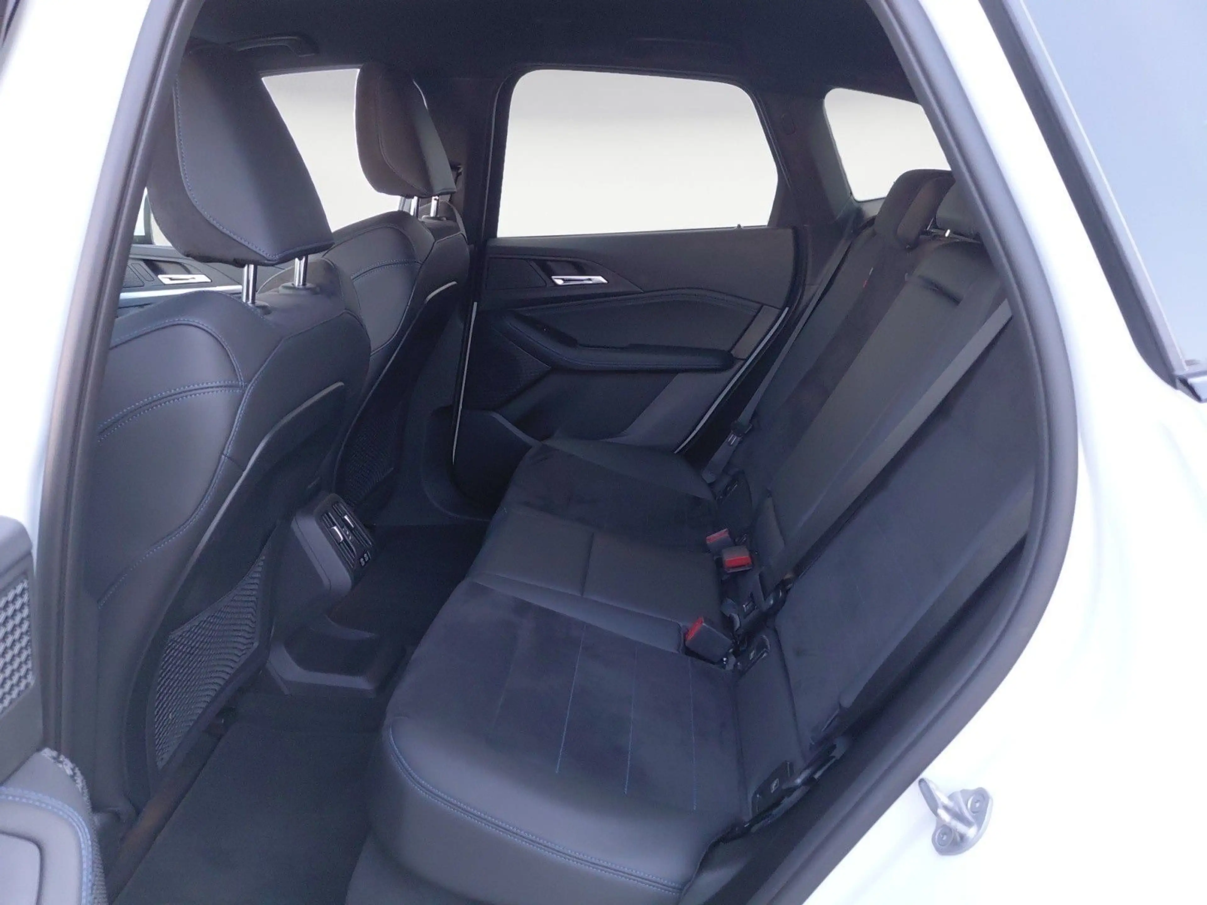 BMW 225 225e Active Tourer Steptronic DCT xDrive Head-Up — photo 14