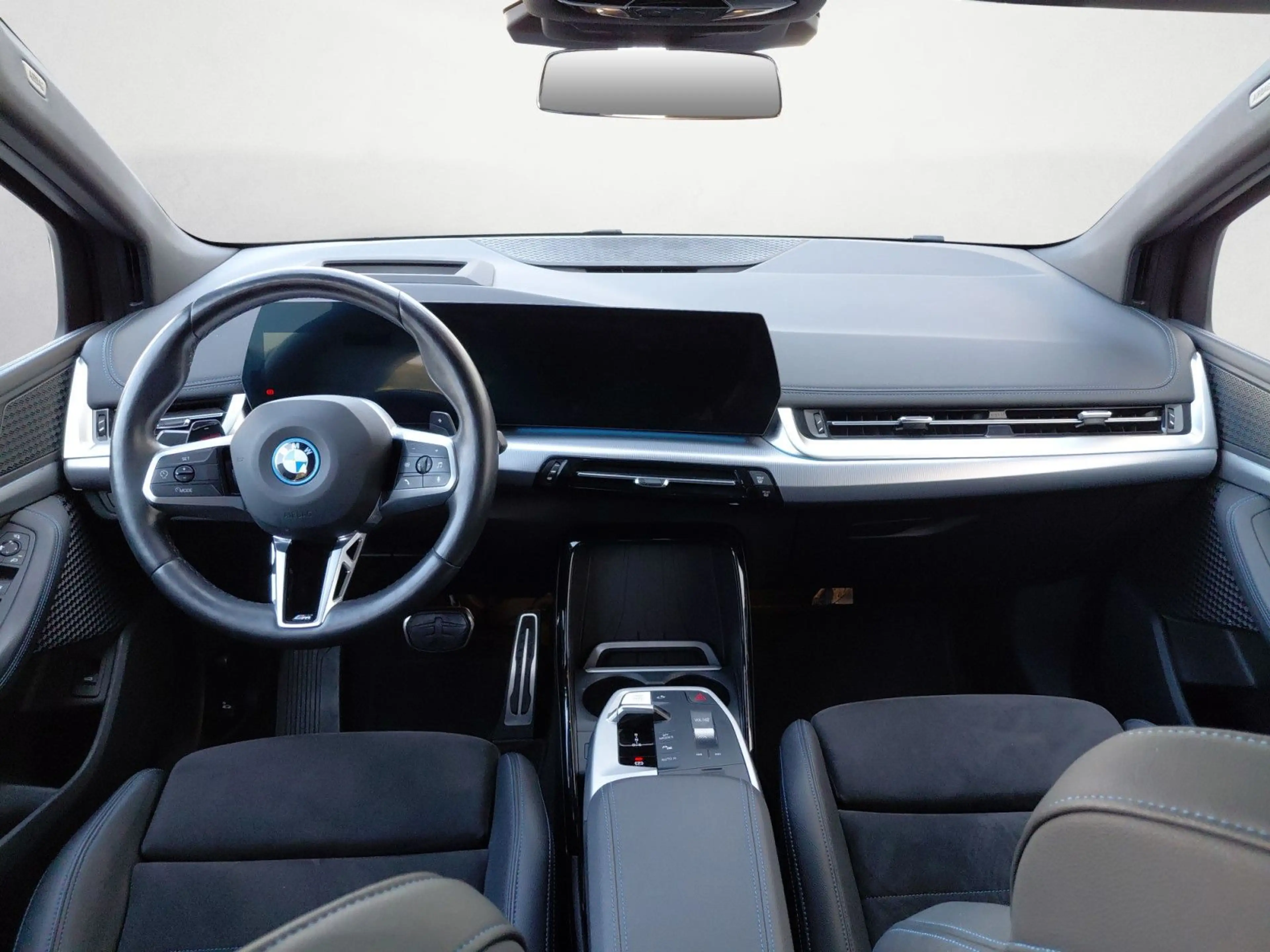 BMW 225 225e Active Tourer Steptronic DCT xDrive Head-Up — photo 12