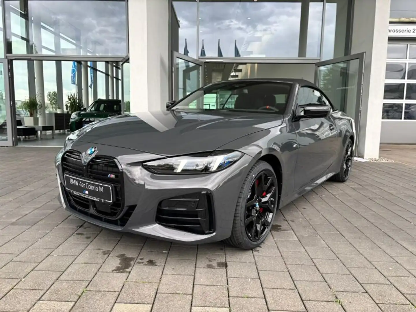 BMW 440 Mi xDrive Cabrio Grau - 1