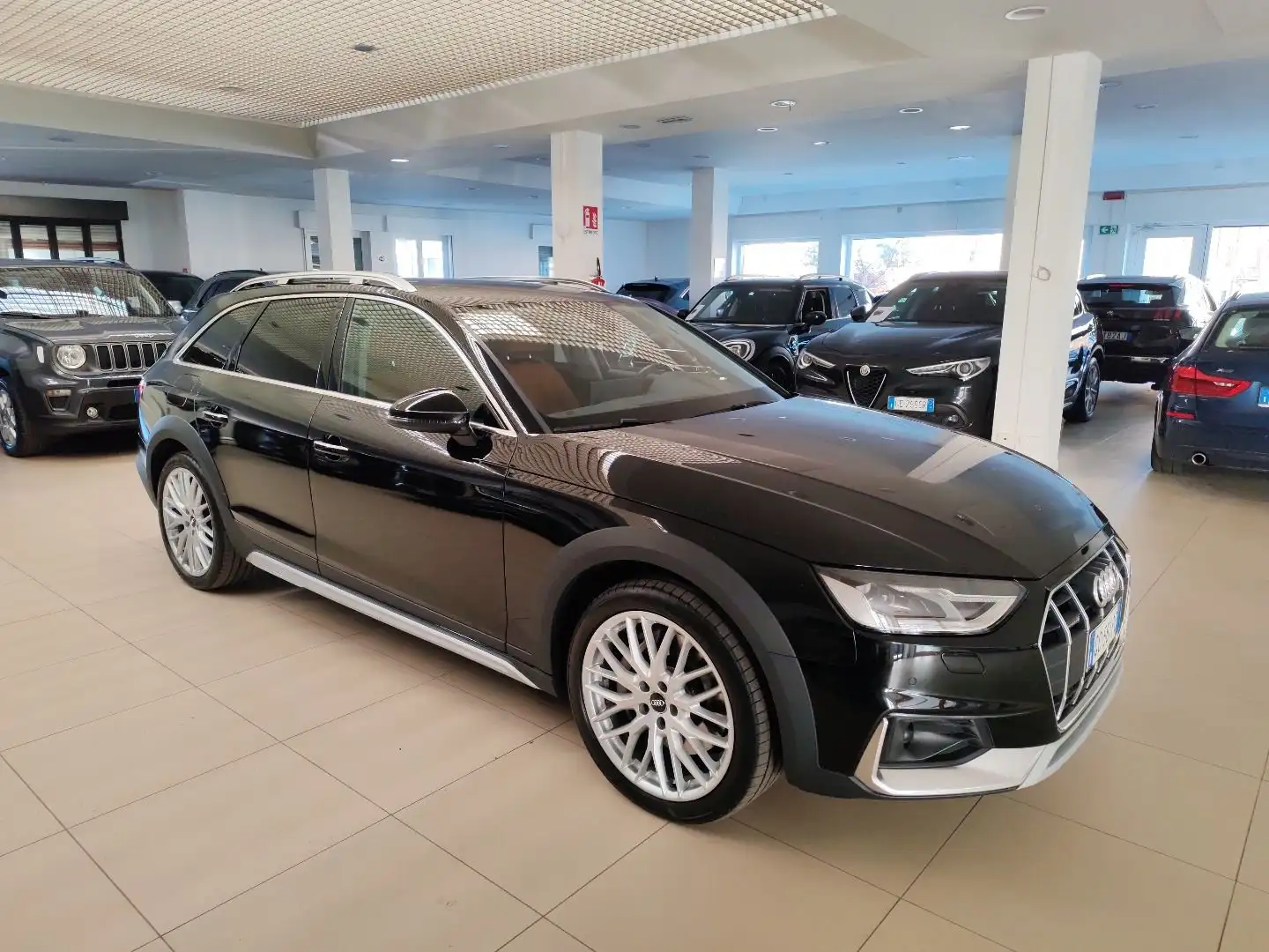 Audi A4 allroad 50 TDI 286cv tiptronic Navi Pelle FariLED 19" Negro - 2