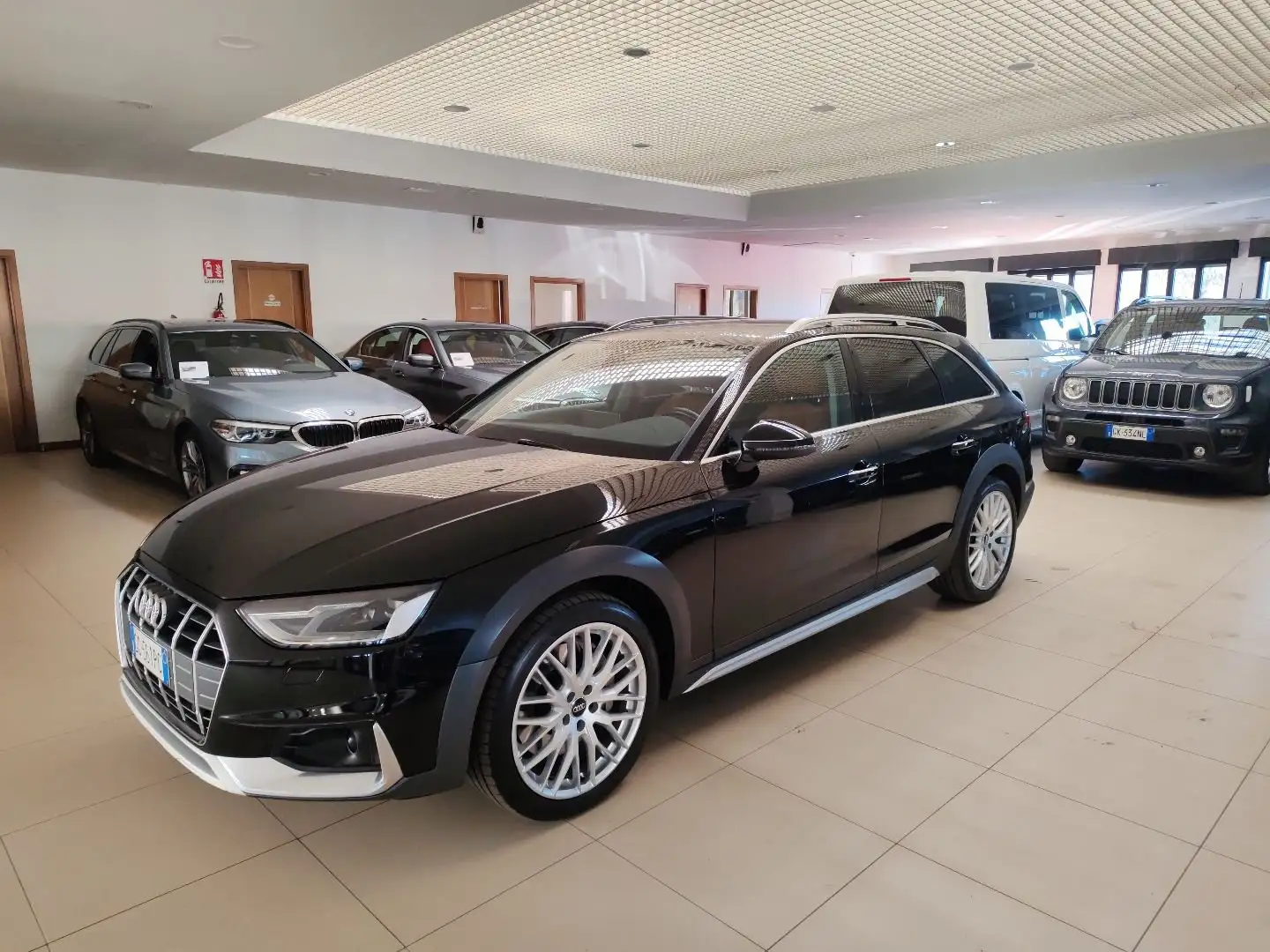 Audi A4 allroad 50 TDI 286cv tiptronic Navi Pelle FariLED 19" Negro - 1