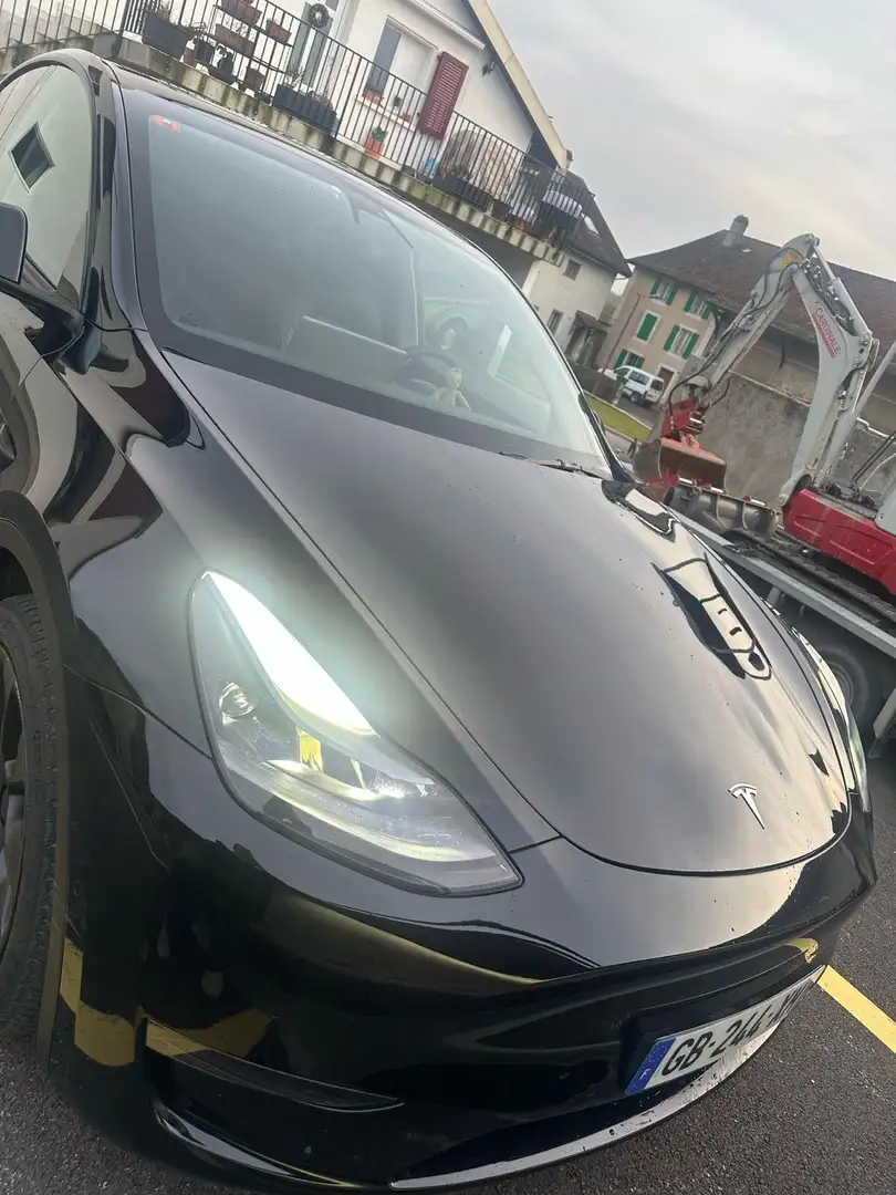 Tesla Model Y grande autonomie + pack boost - 2