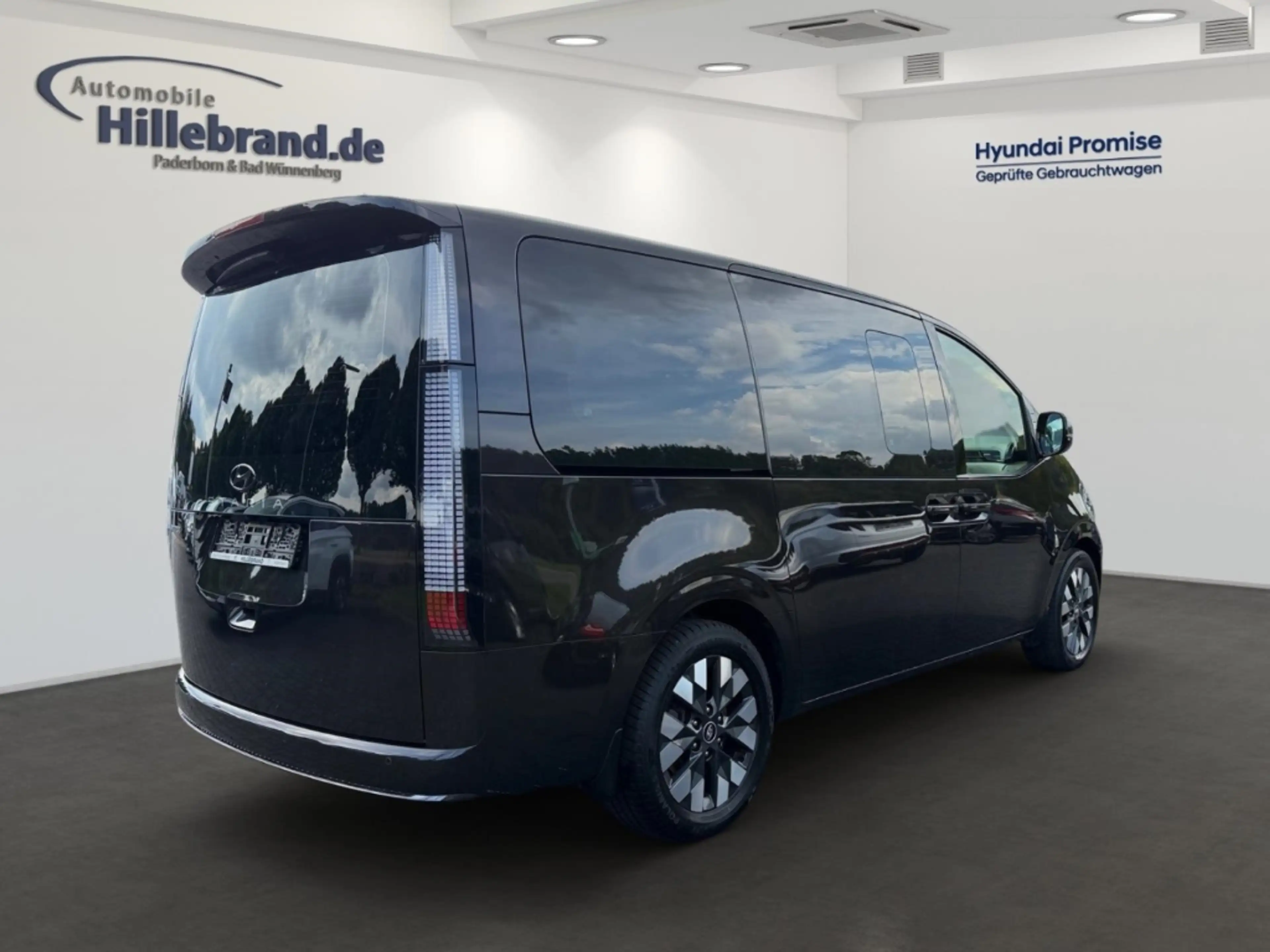 Hyundai STARIA Signature 2WD 7-Sitzer+Standheizung — photo 3