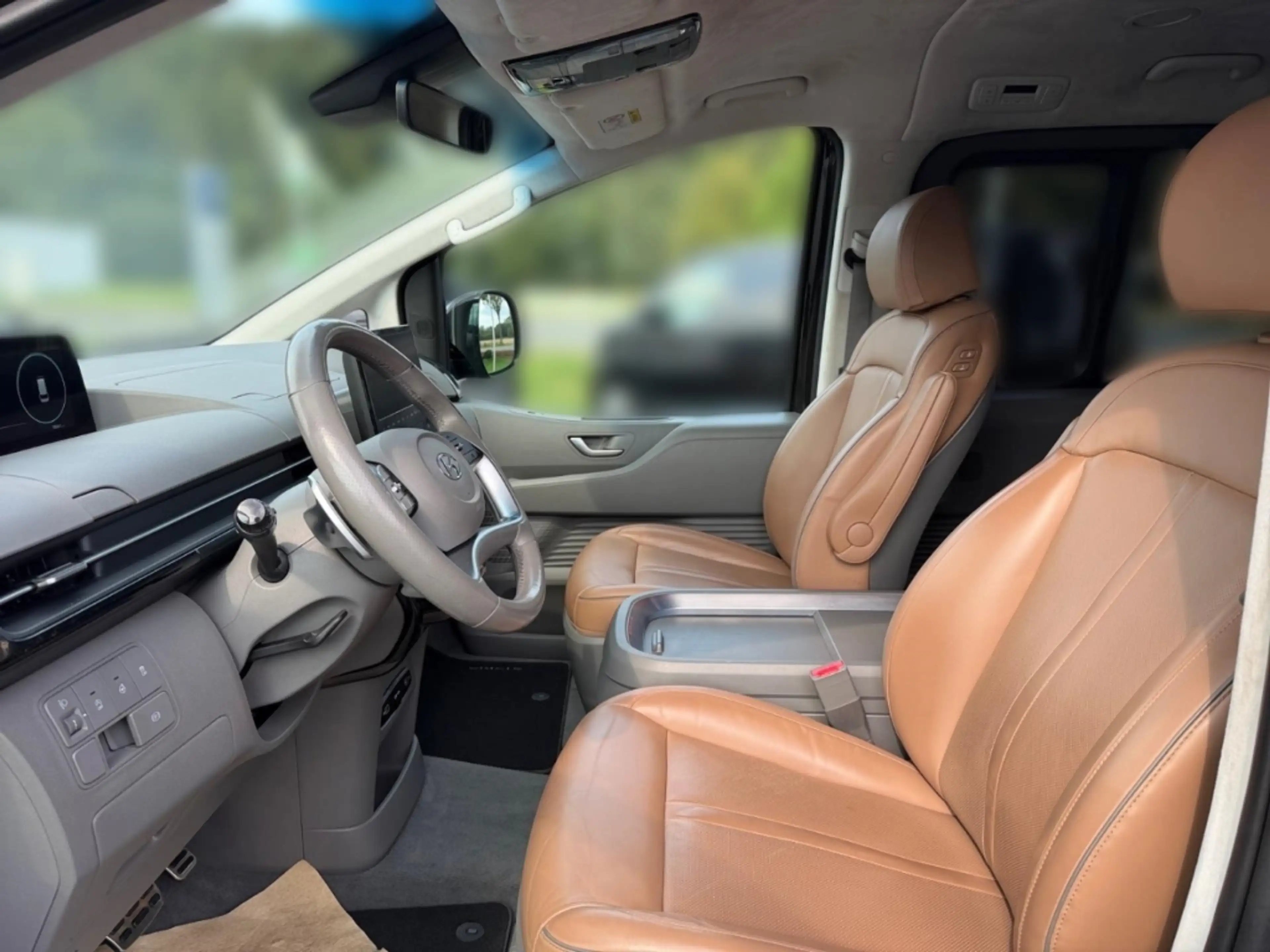 Hyundai STARIA Signature 2WD 7-Sitzer+Standheizung — photo 7