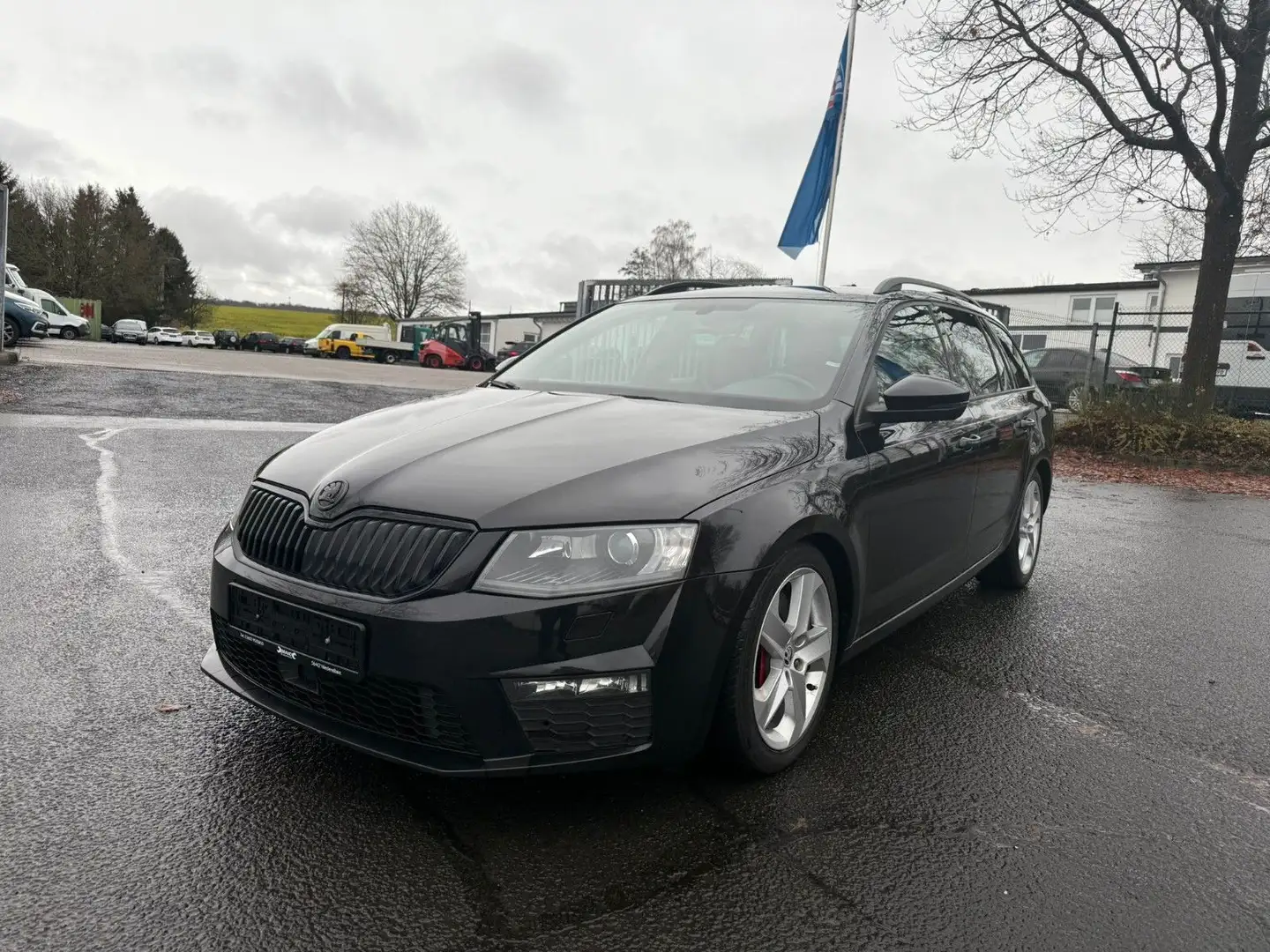 Skoda Octavia Combi RS*ServiceNeu*TÜV04/27* Schwarz - 2
