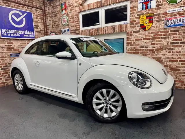 Volkswagen Beetle Beetle 2.0 TDi 110cv Navig/ClimaA/Park/jALU16/BT
