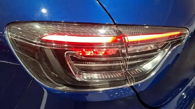 Renault Clio view 9