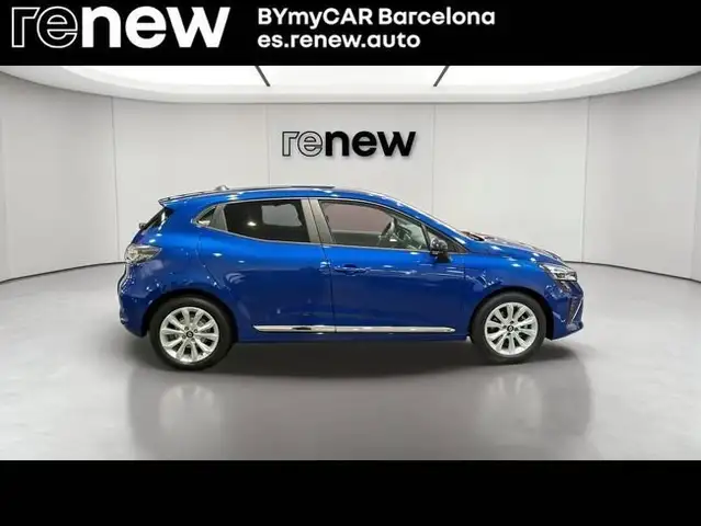 Renault Clio view 2