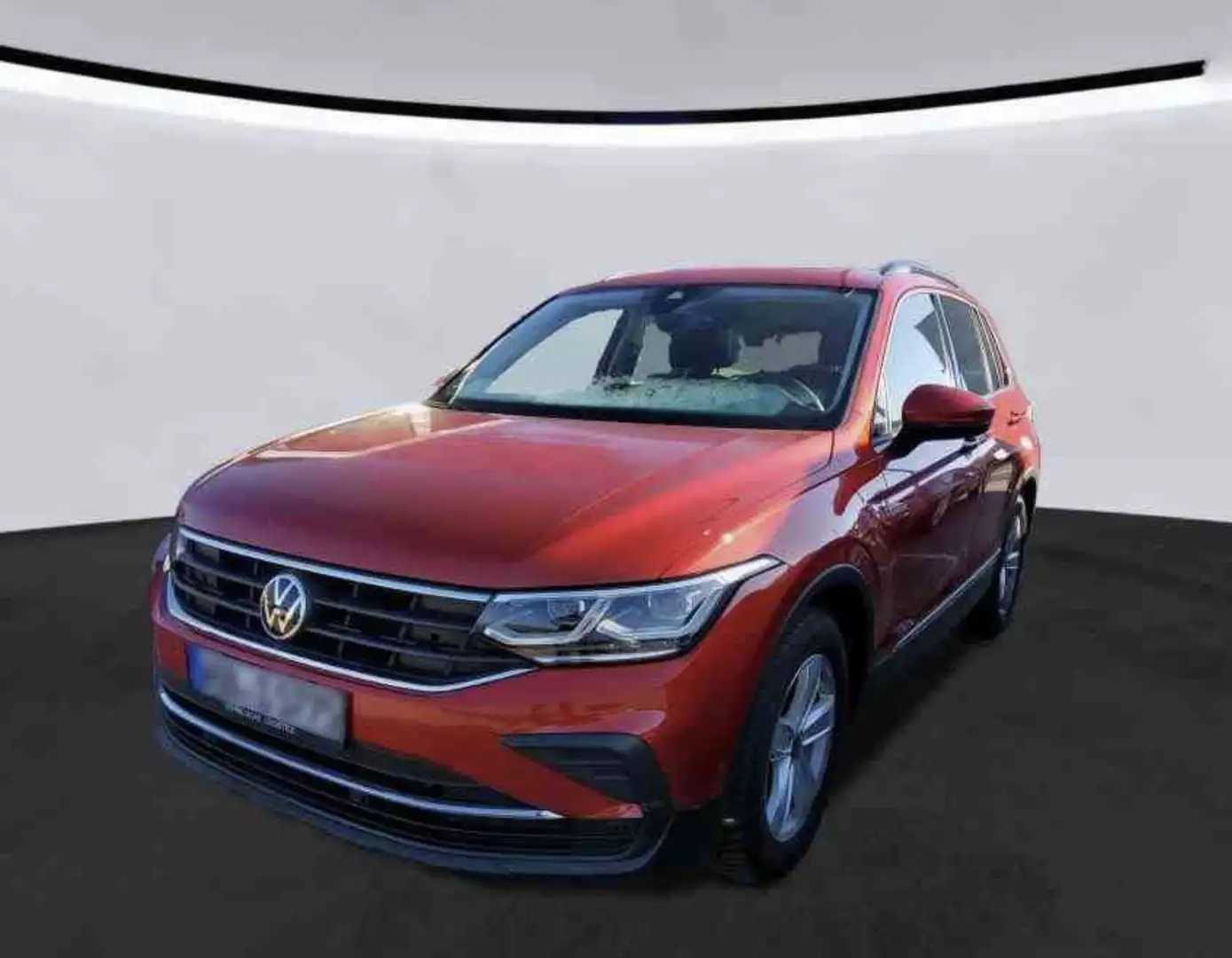 Volkswagen Tiguan Life Pano Navi Kamera AHK Standheiz LED crvena - 1