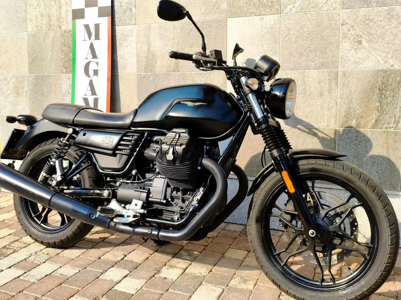 Moto Guzzi V 7
