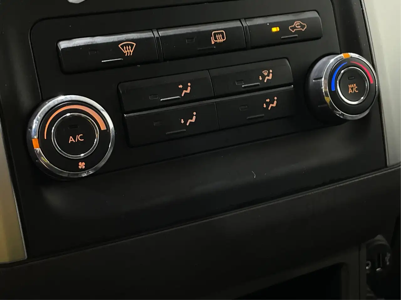 Nissan Frontier photo Nissan Frontier