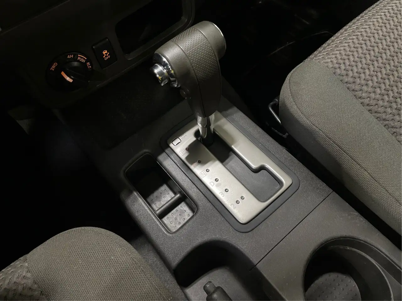 Nissan Frontier photo Nissan Frontier