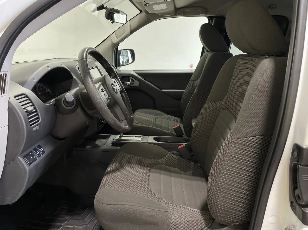 Nissan Frontier photo Nissan Frontier