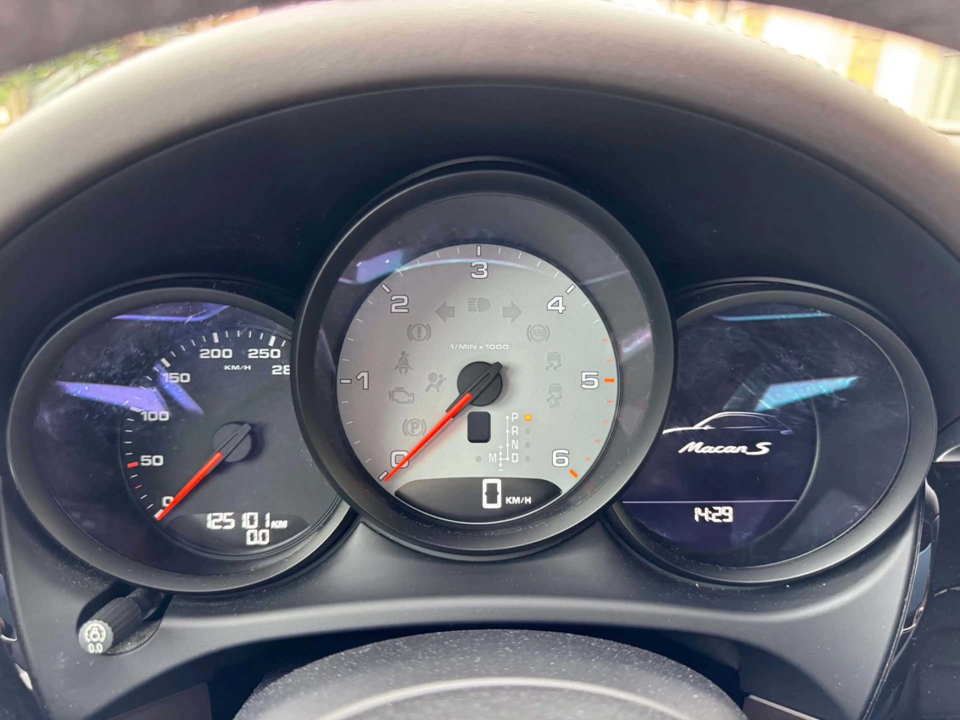 Porsche Macan S Diesel / 1Hd. / BOSE / Leder espresso — photo 9