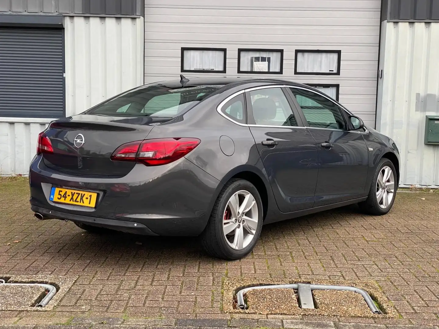 Opel Astra 1.4 Turbo Cosmo Berlin Airco | Navi | Cruise | NWE Grijs - 2