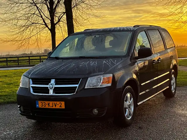 Dodge Grand Caravan 3.8 V6 Rijdt perfect * Inruil mogelijk