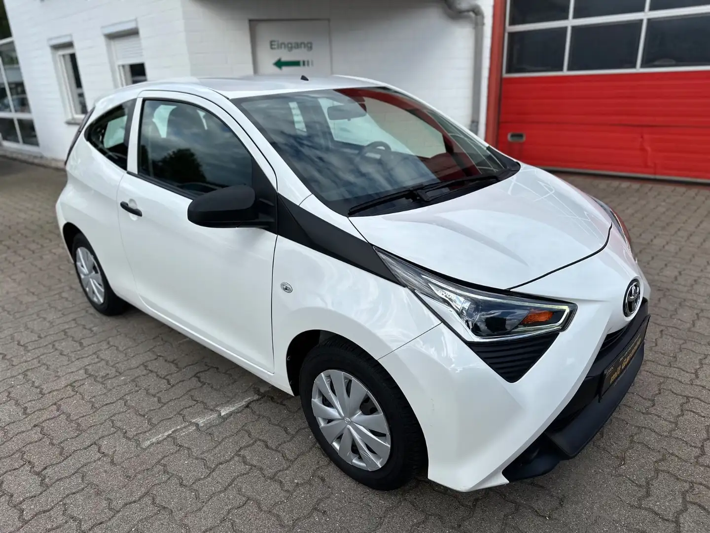 Toyota Aygo AYGO x/GJR/NICHTRAUCHER/1.HAND/TÜV NEU Blanc - 2