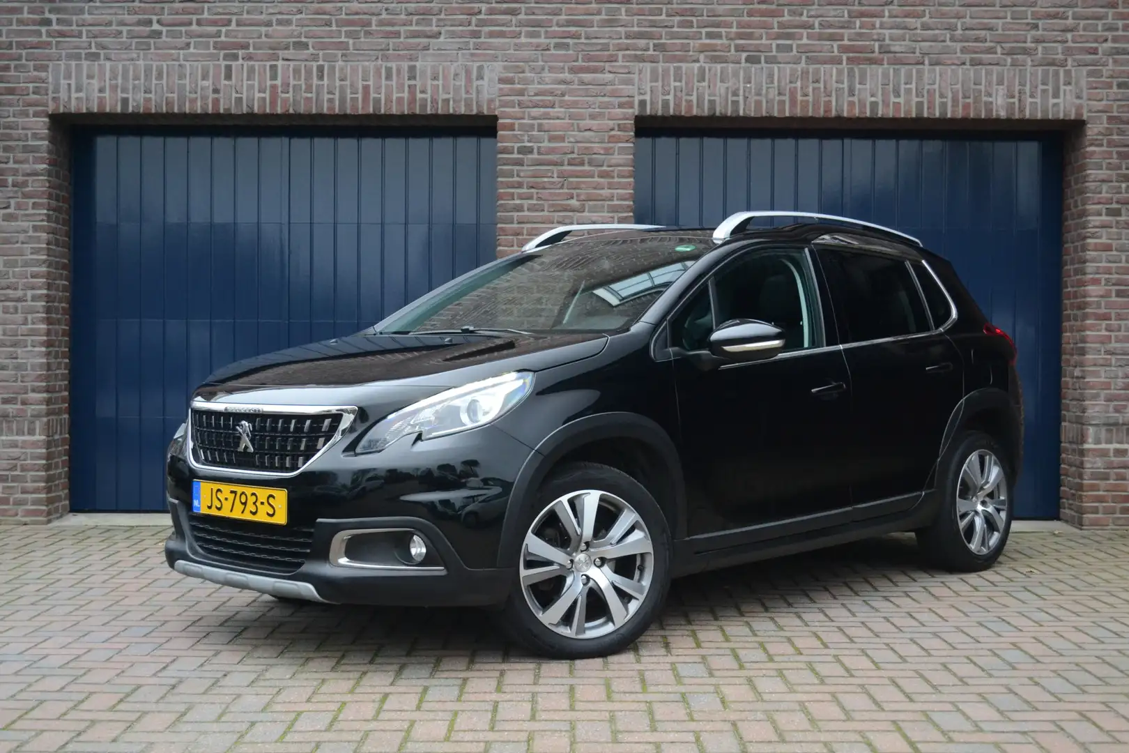 Peugeot 2008 1.2 PureTech Blue Lease Executive | Panoramadak | Nero - 1