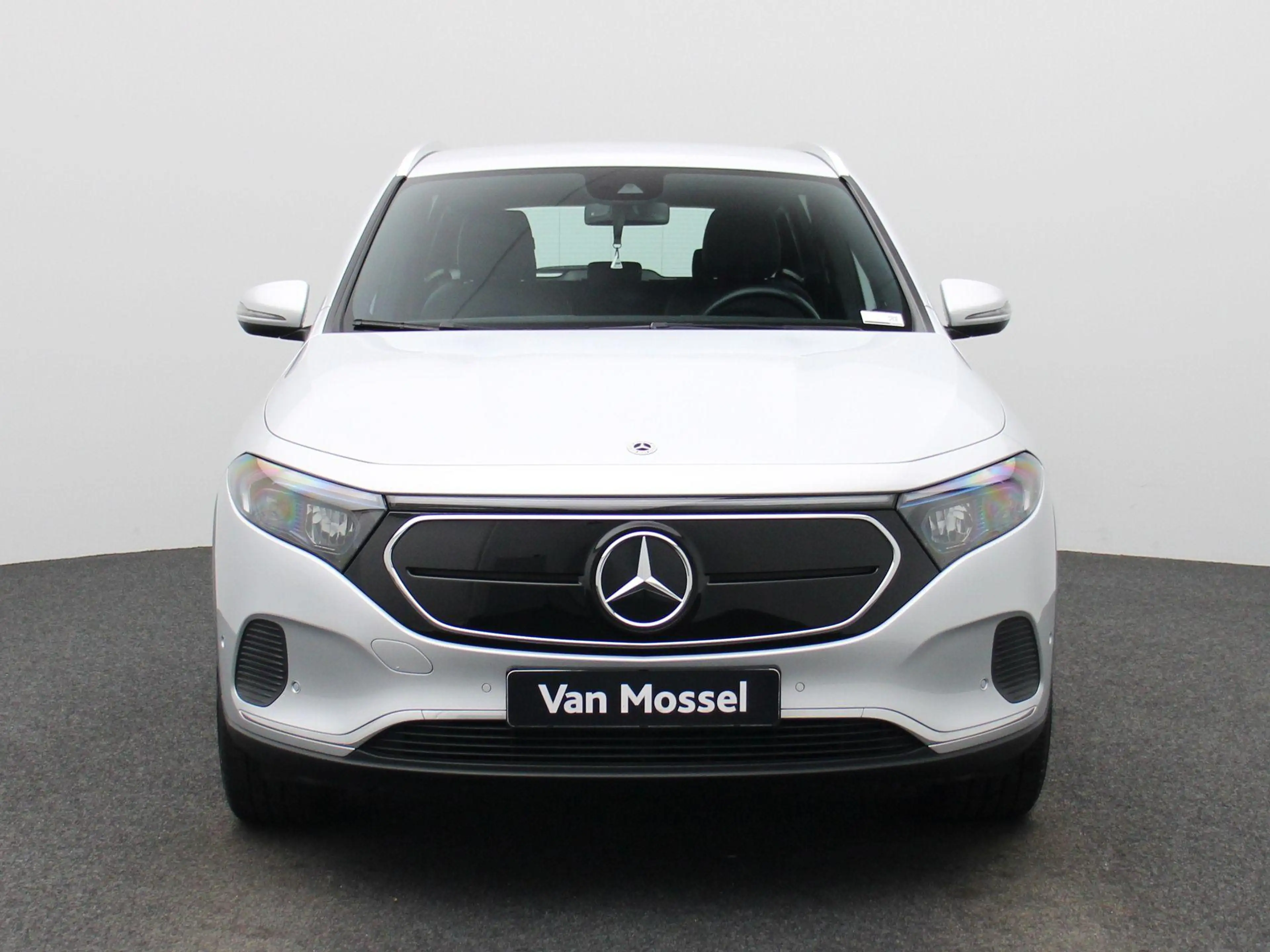 Mercedes-Benz EQA 250 EQA Business Solution — photo 3