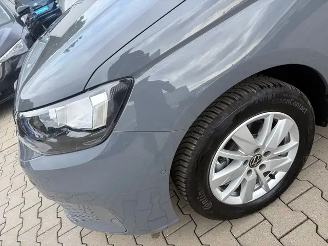 Volkswagen Caddy view 5