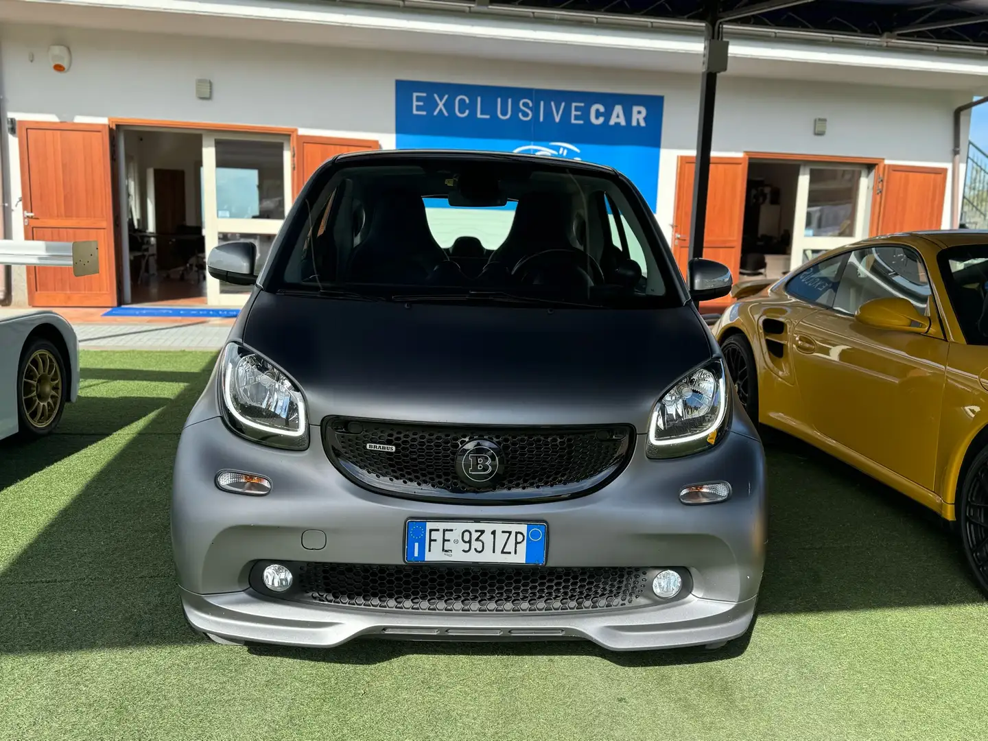 smart forTwo Fortwo 0.9 t Brabus Xclusive 109cv twinamic Gris - 2
