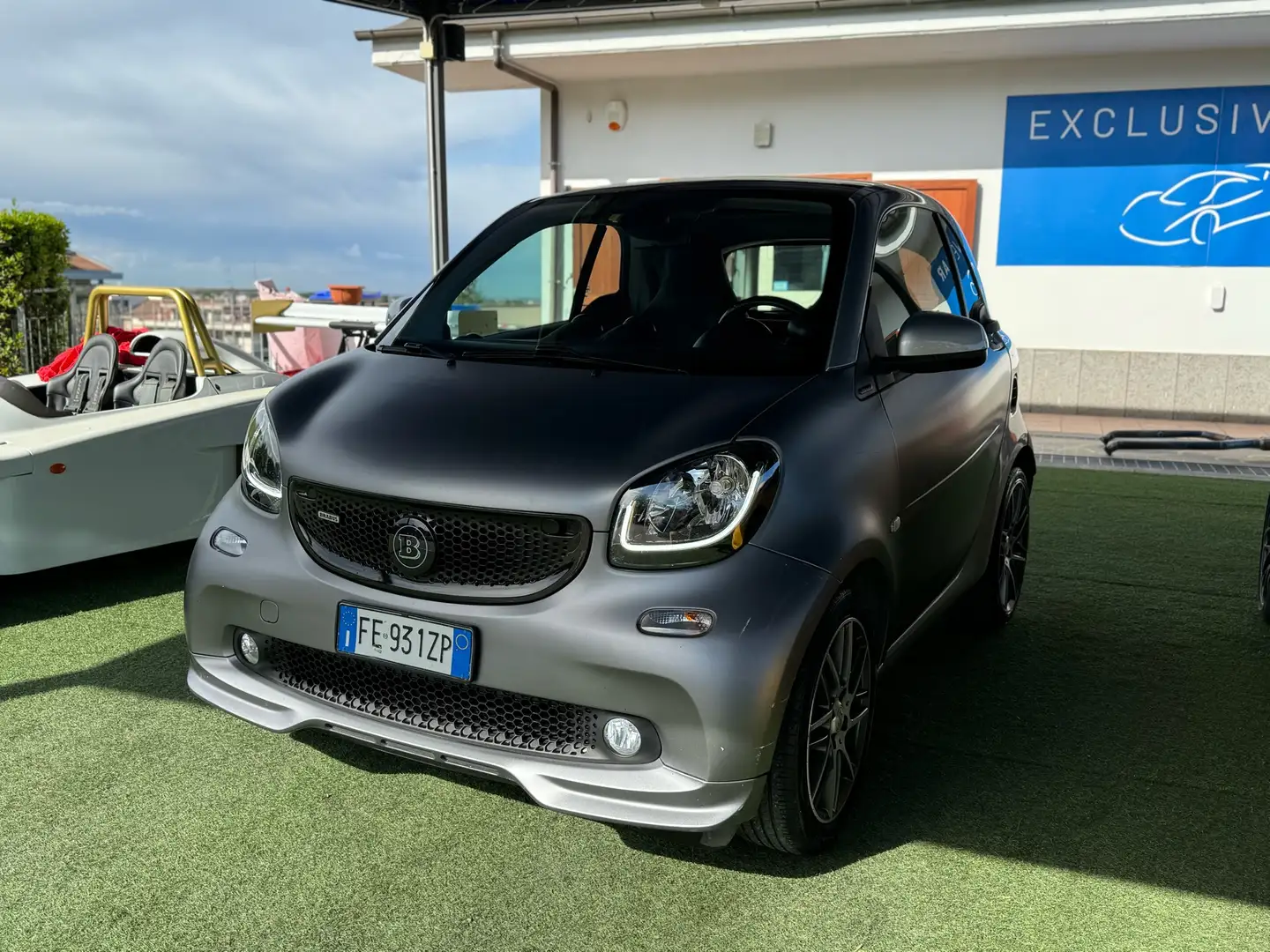 smart forTwo Fortwo 0.9 t Brabus Xclusive 109cv twinamic Gris - 1