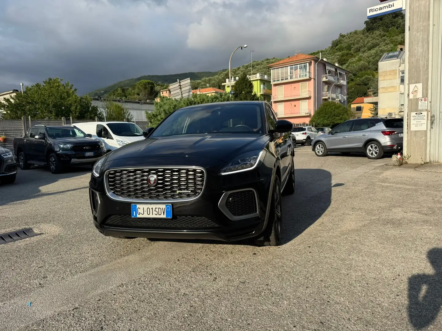 Jaguar E-Pace 2.0d i4 mhev R-Dynamic S awd 163cv auto Nero - 1