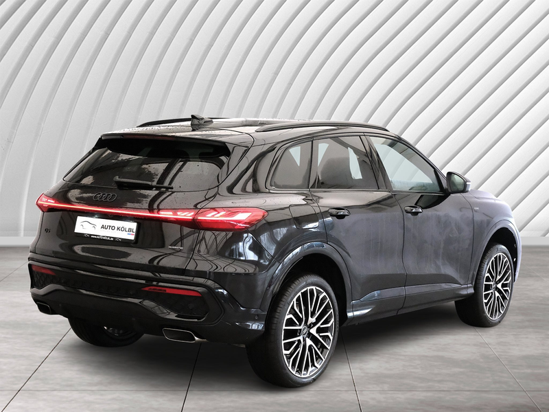 Audi Q5 2.0 e-hybrid quattro 220 kW edition one mythosschw — photo 3
