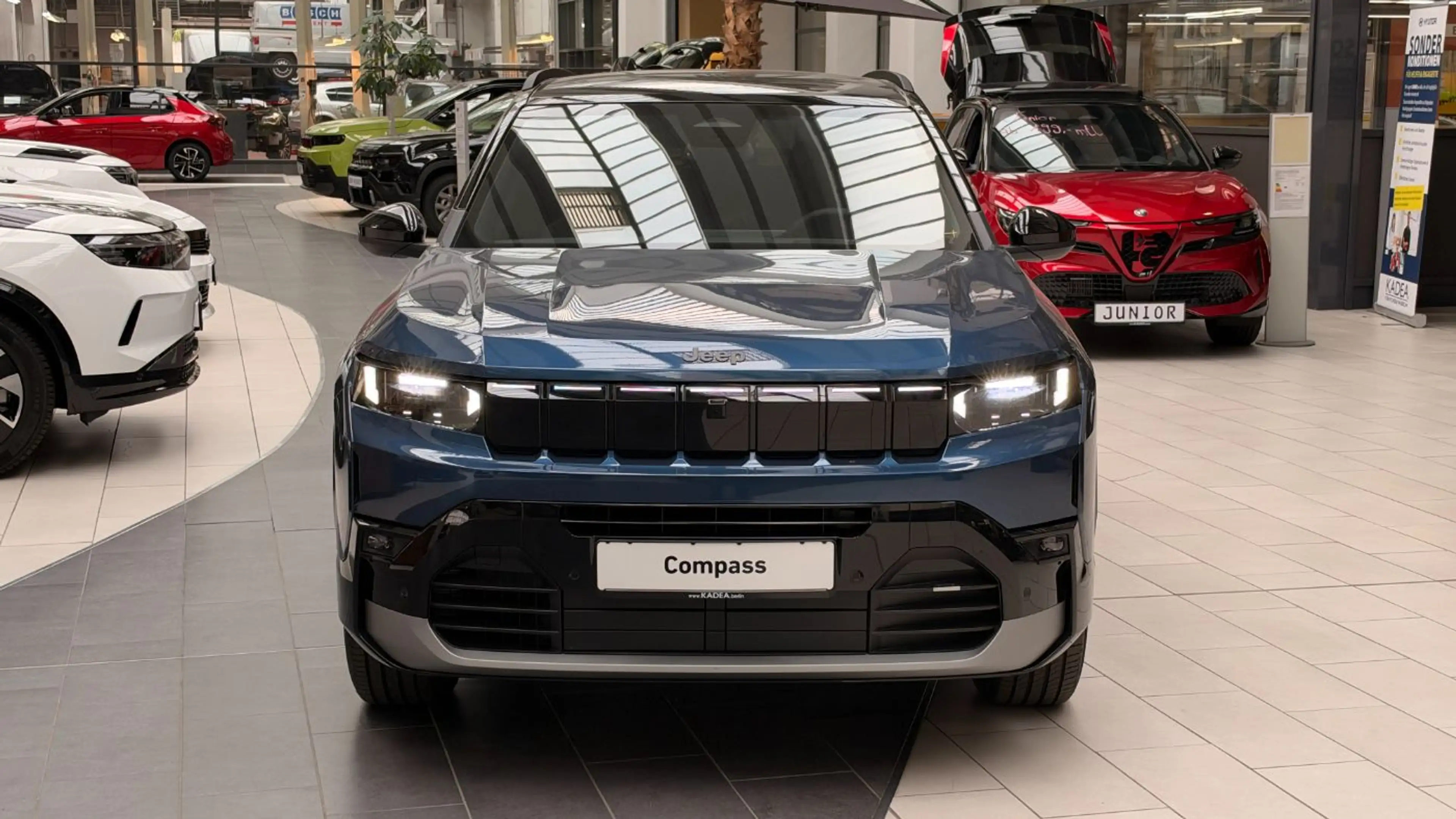Jeep Compass eDCT 1.2 First Edition Klima Navi Kamera — photo 2