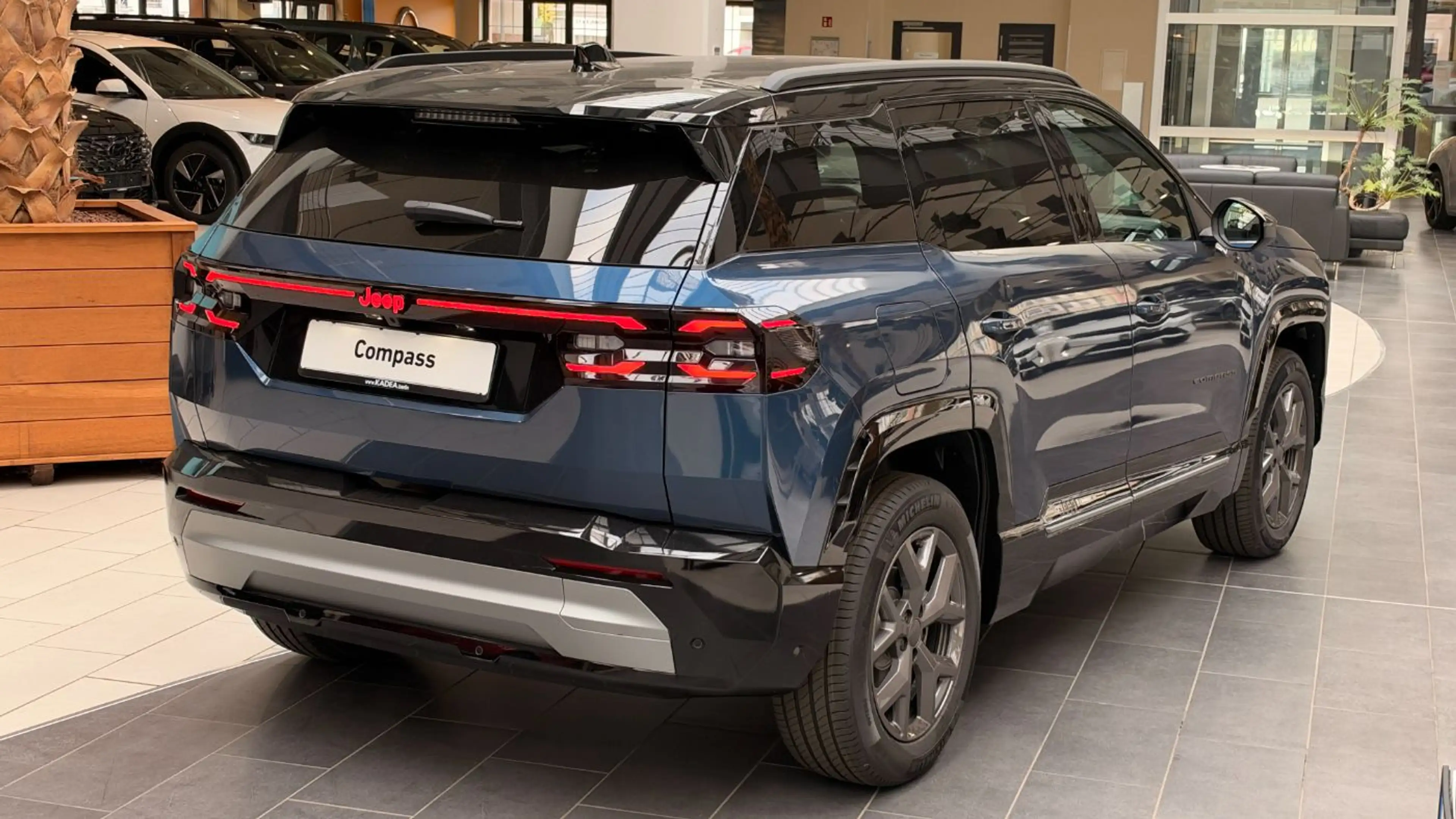 Jeep Compass eDCT 1.2 First Edition Klima Navi Kamera — photo 7