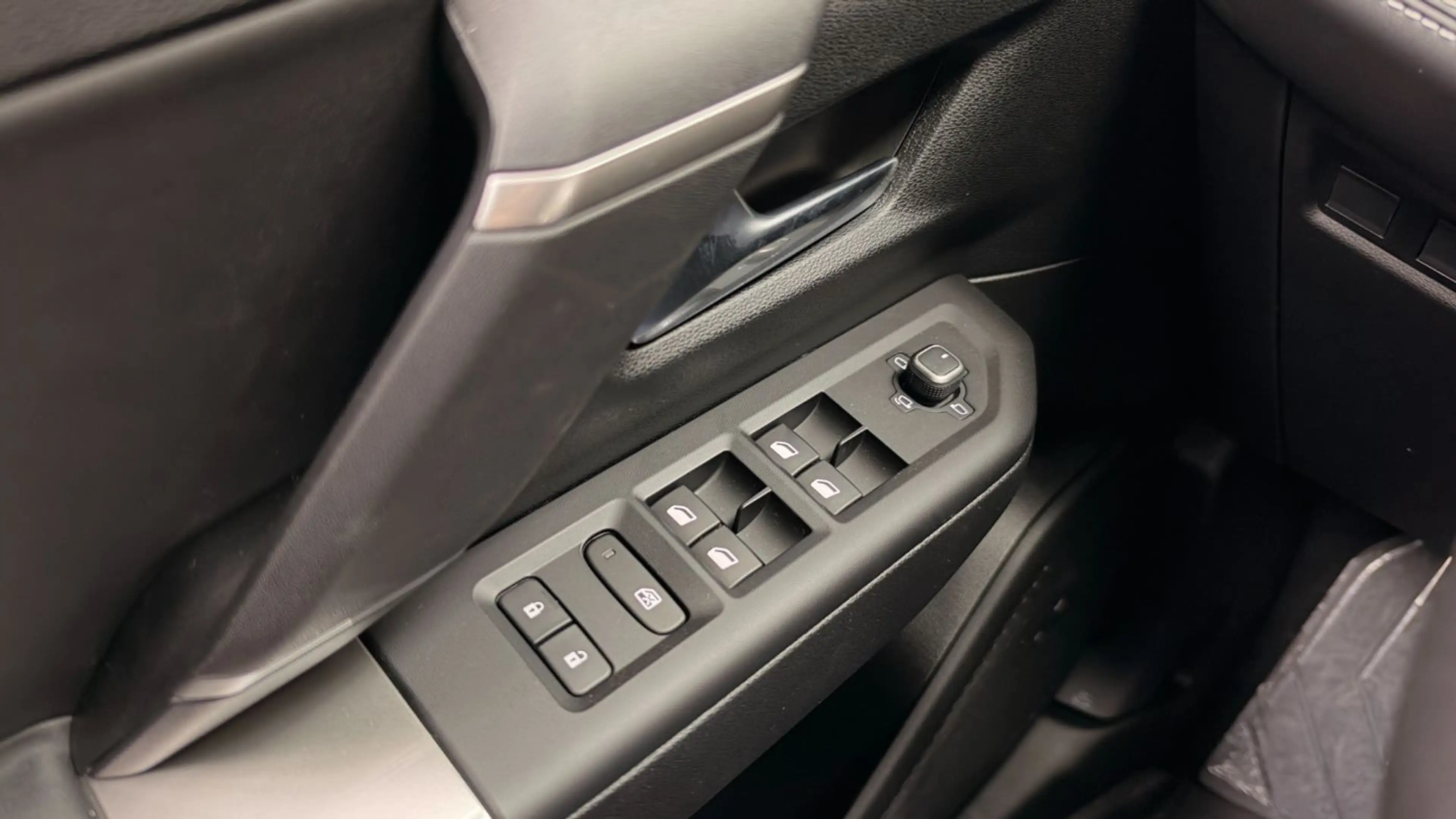 Jeep Compass eDCT 1.2 First Edition Klima Navi Kamera — photo 15