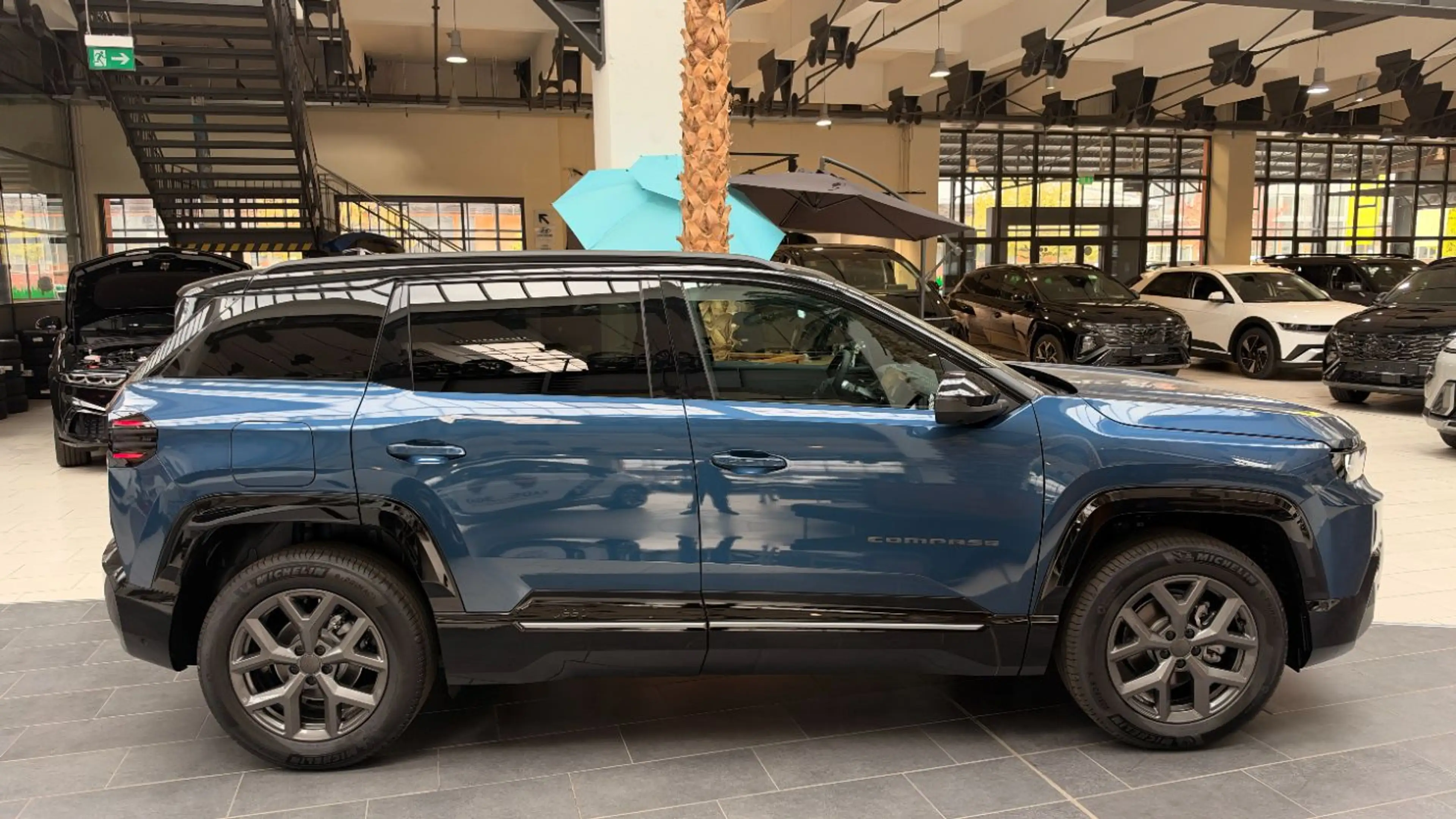 Jeep Compass eDCT 1.2 First Edition Klima Navi Kamera — photo 8